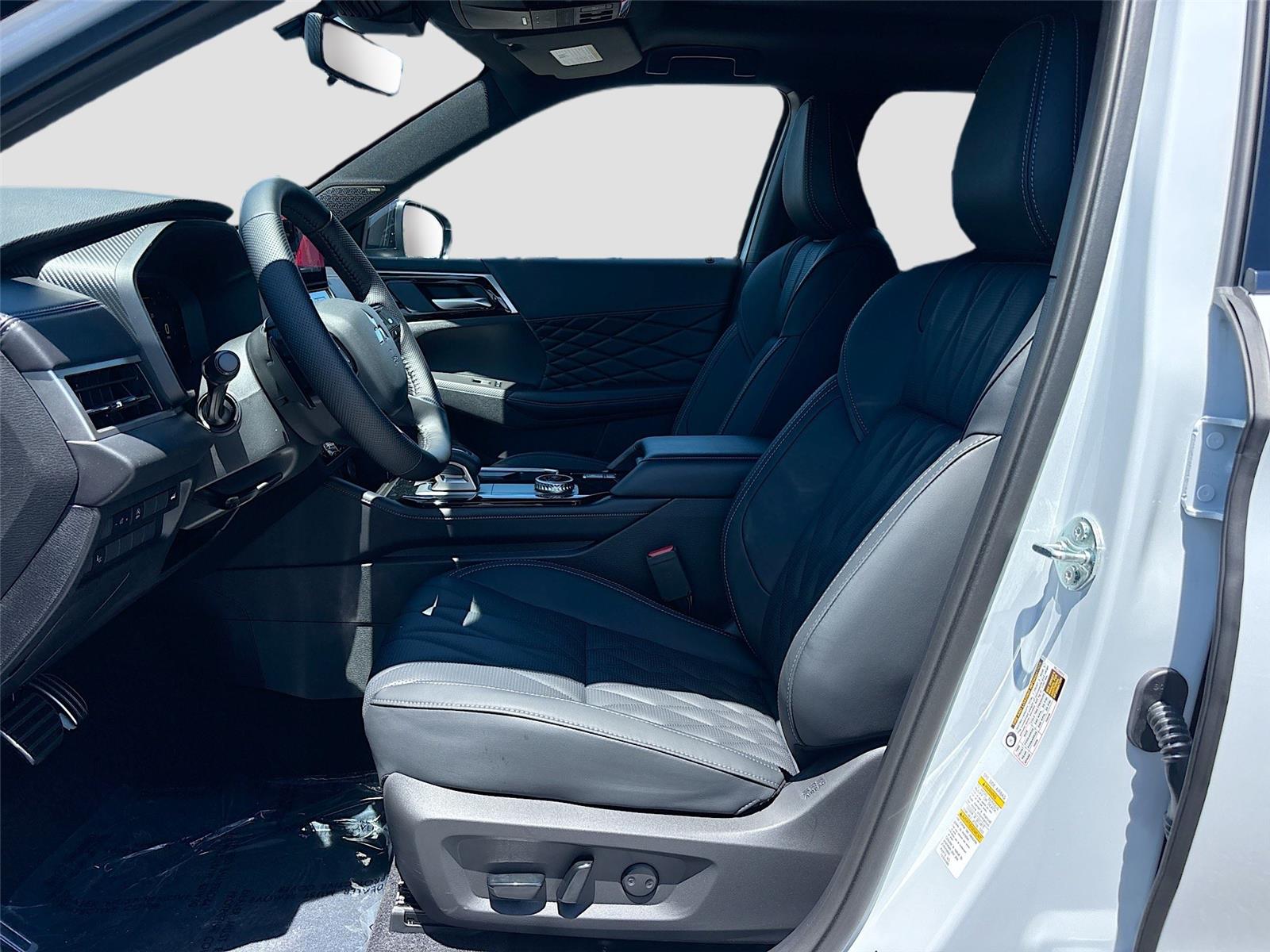 2026 Mitsubishi Outlander SEL