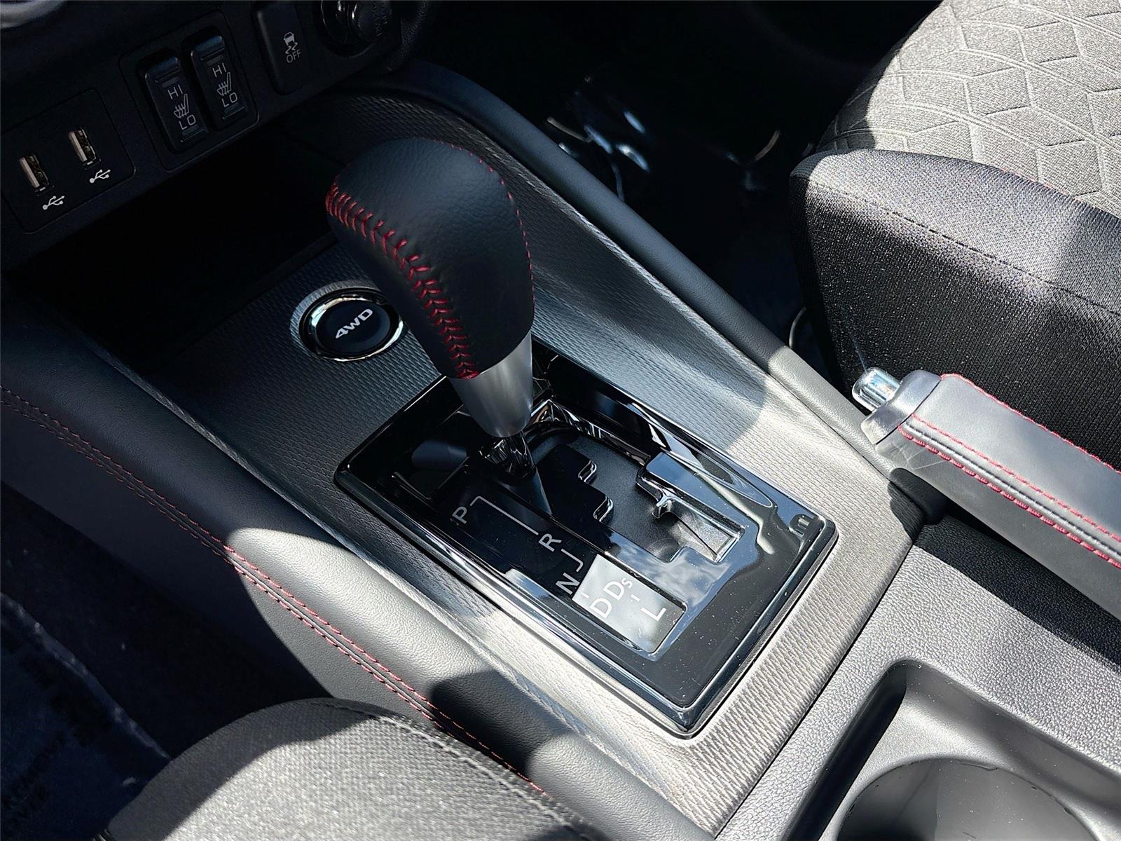 2026 Mitsubishi Outlander Sport LE