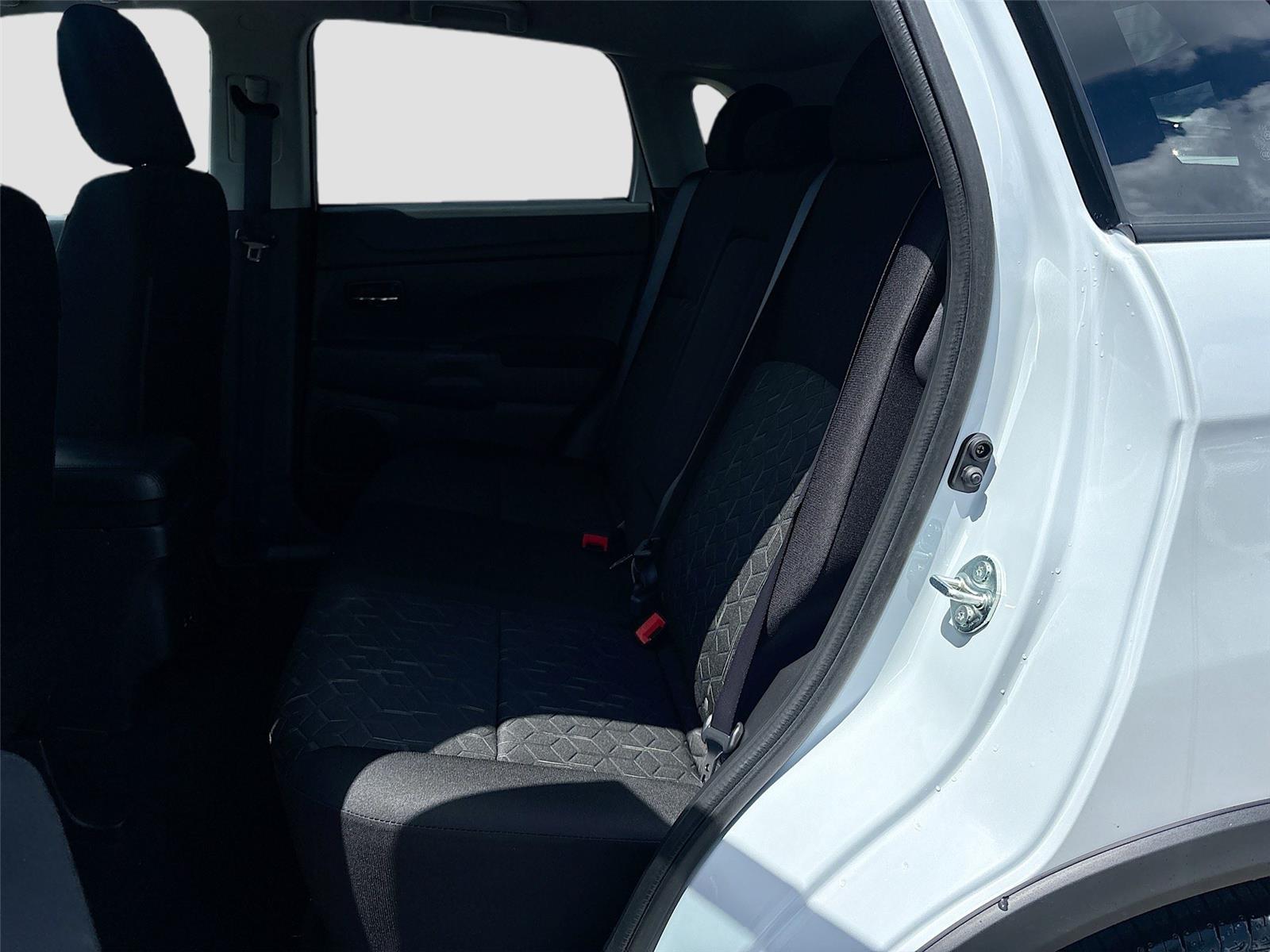 2026 Mitsubishi Outlander Sport LE