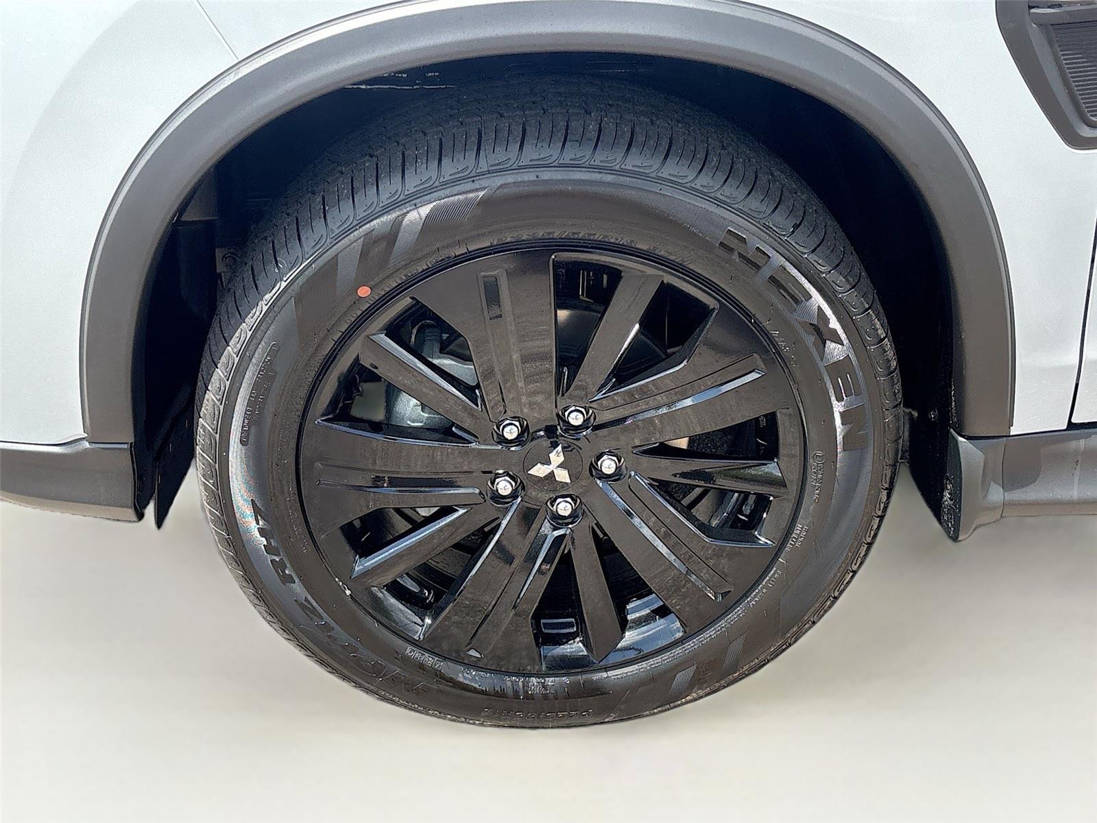 2026 Mitsubishi Outlander Sport LE
