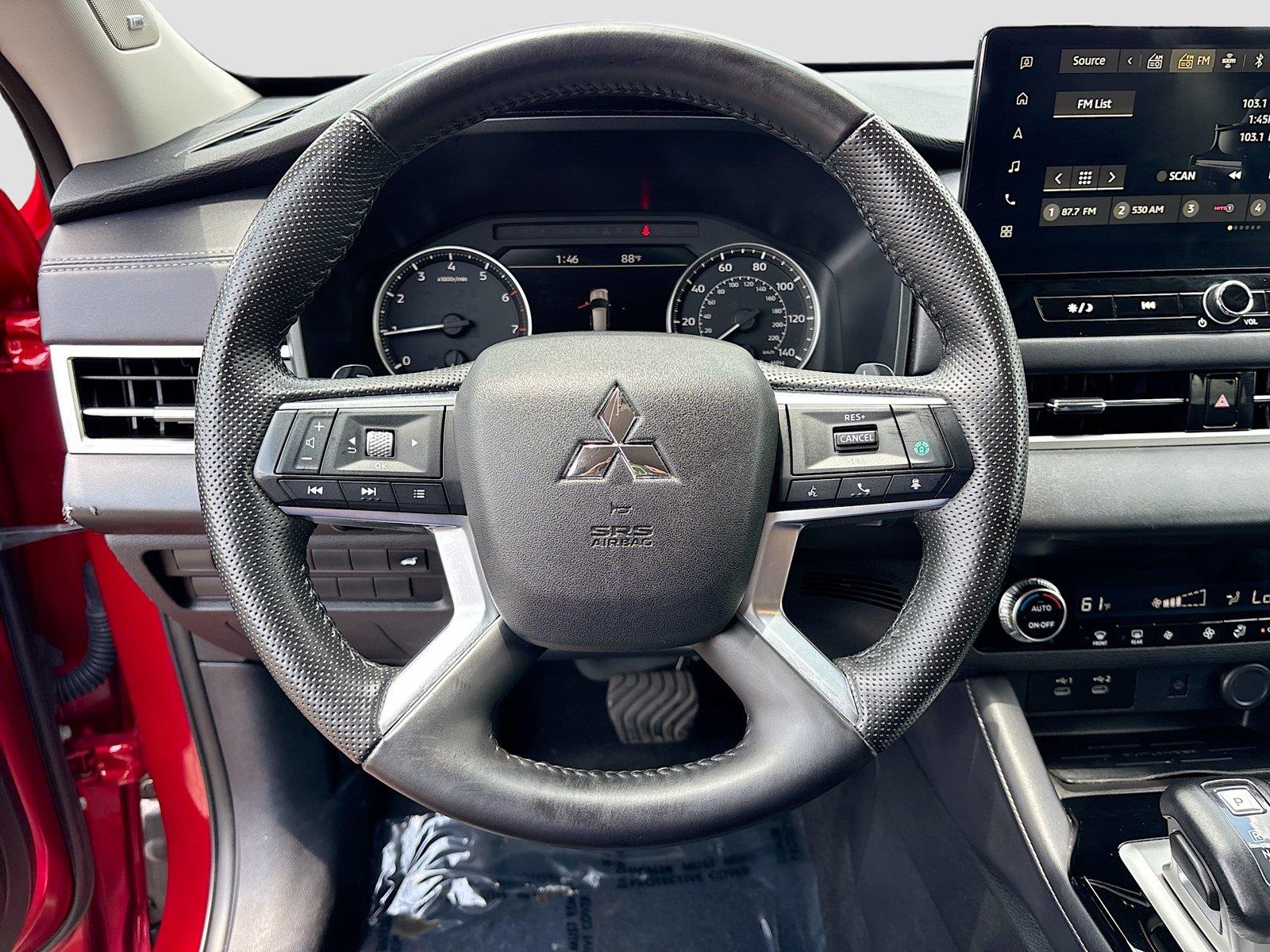 2025 Mitsubishi Outlander SE