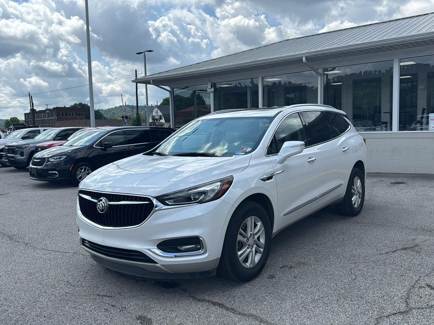 White Frost Tricoat 2018 Buick Enclave SUV / Crossover Four-Wheel Drive 9-Speed Automatic