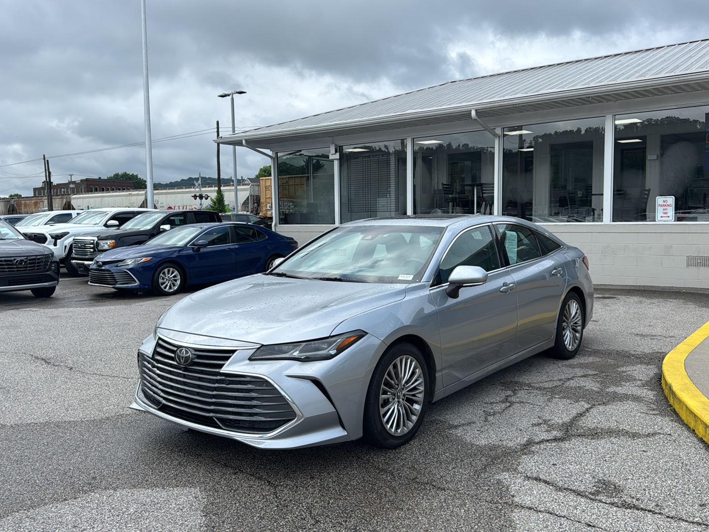 2020 Toyota Avalon Limited FWD