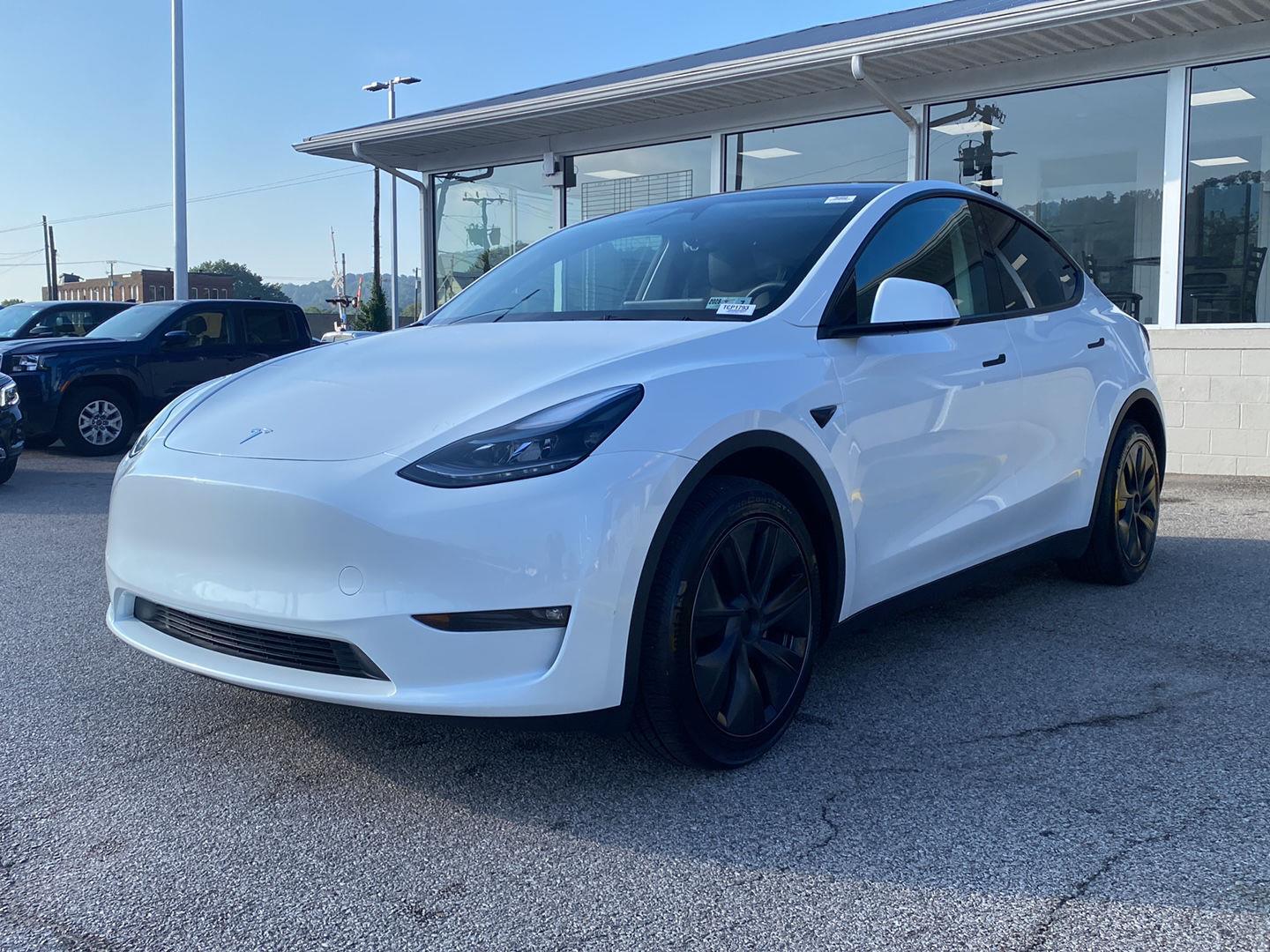 2024 Tesla Model Y Long Range AWD