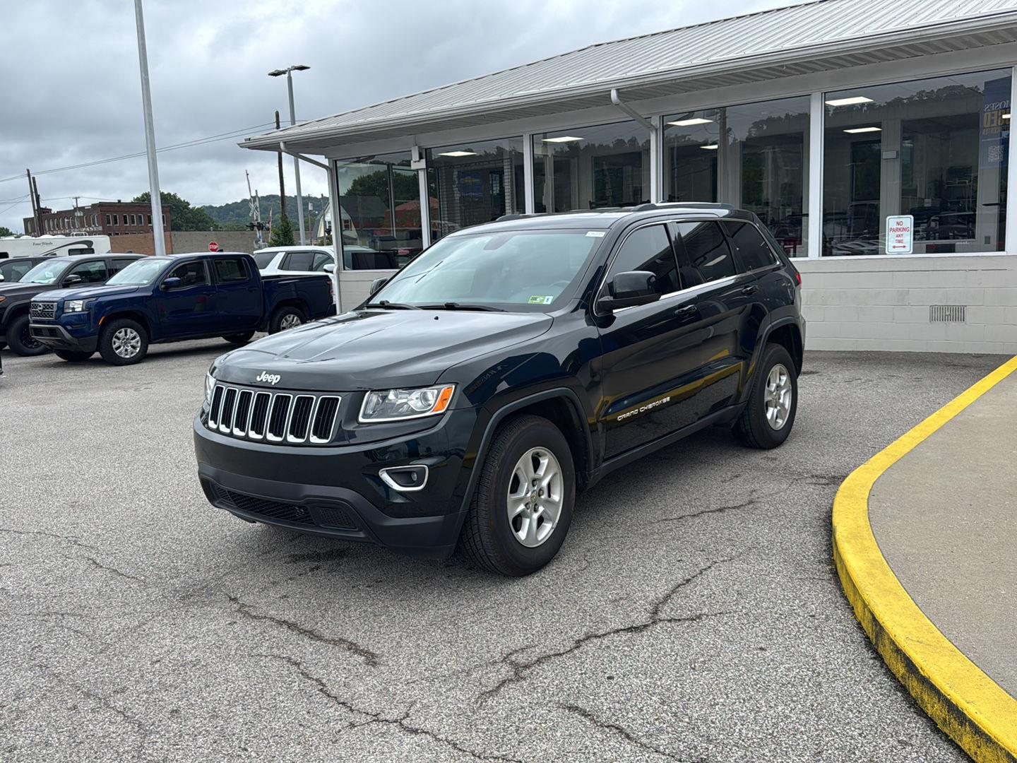  2014 Jeep Grand Cherokee Laredo 4WD   