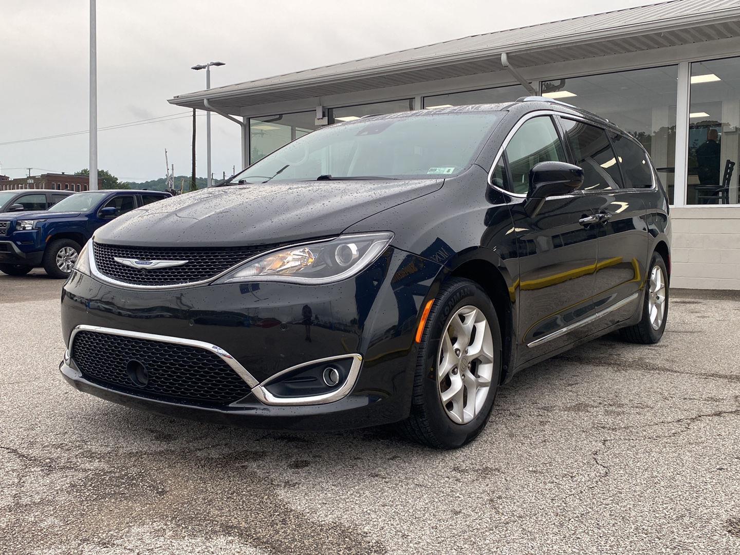 2019 Chrysler Pacifica Touring L Plus FWD   