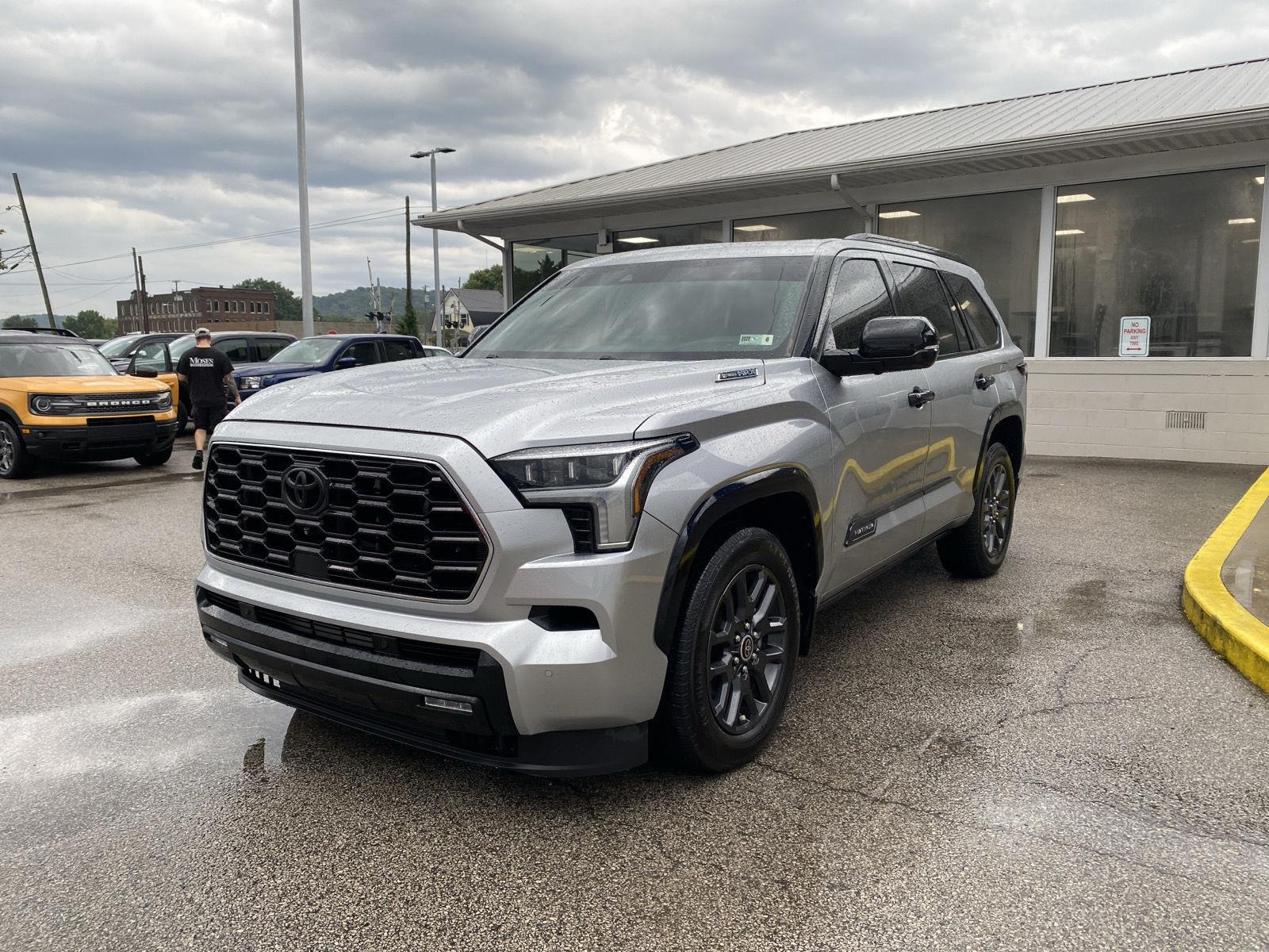 2023 Toyota Sequoia Platinum 4WD