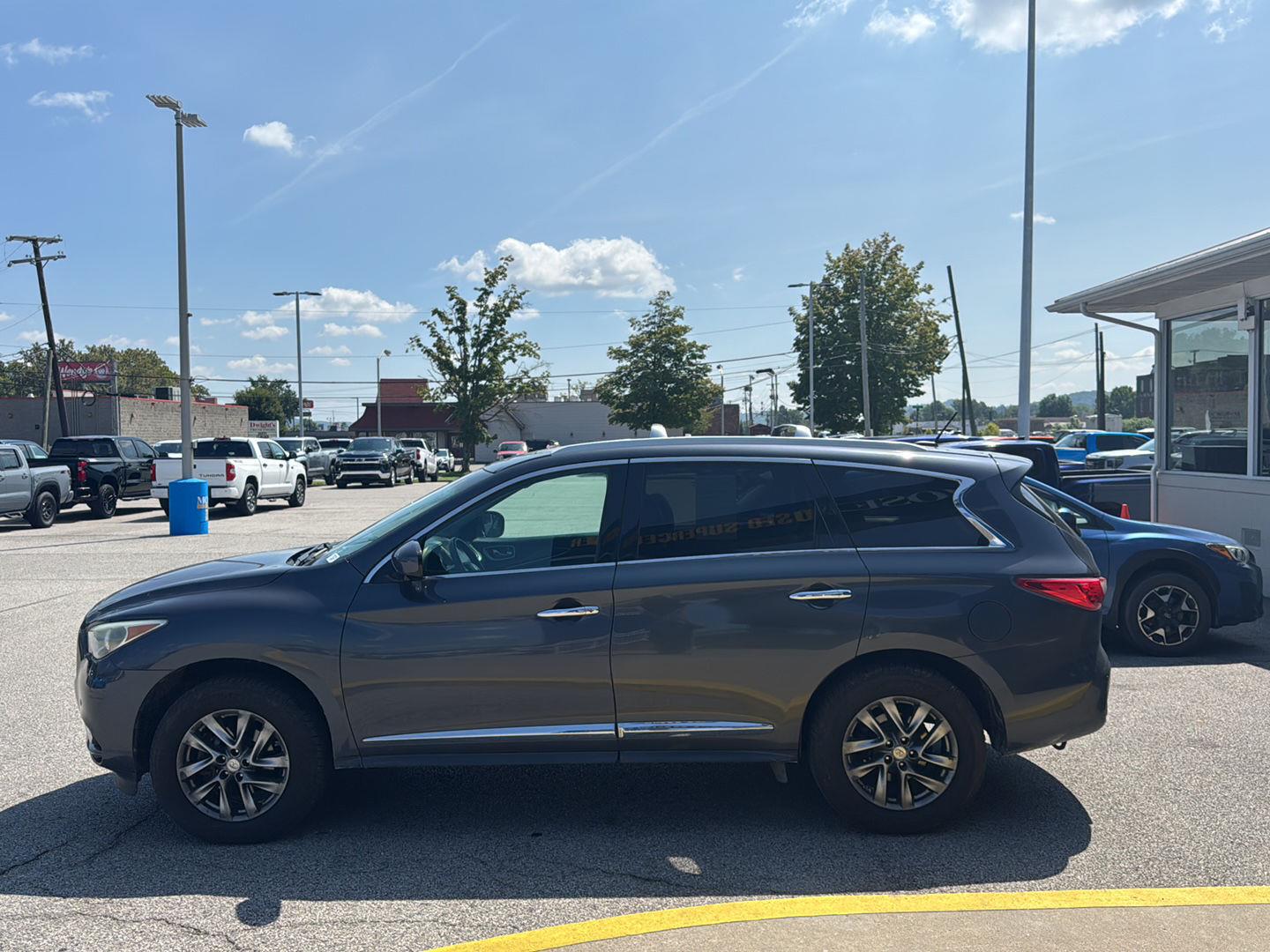 View vehicle photo 2