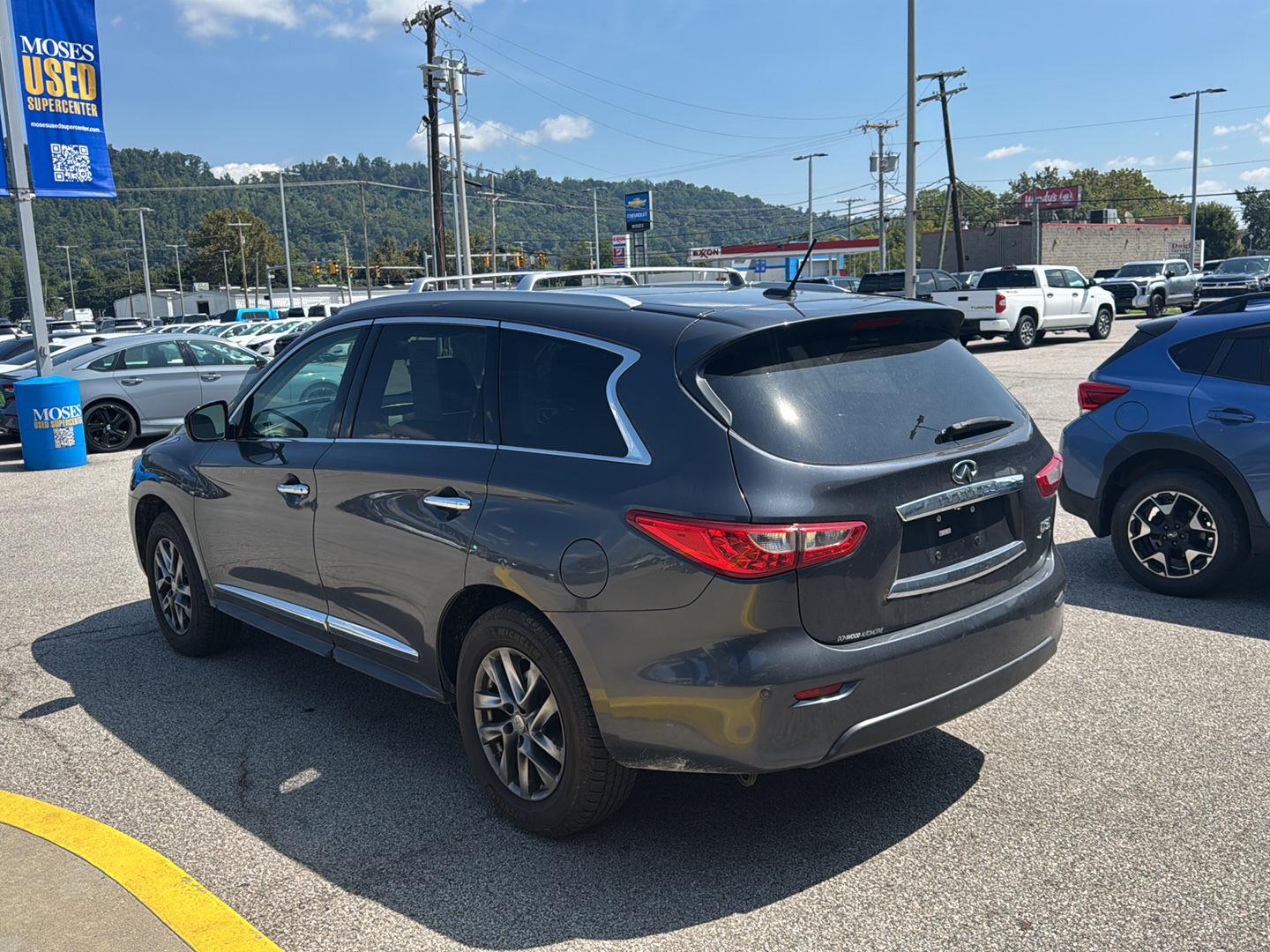 View vehicle photo 3