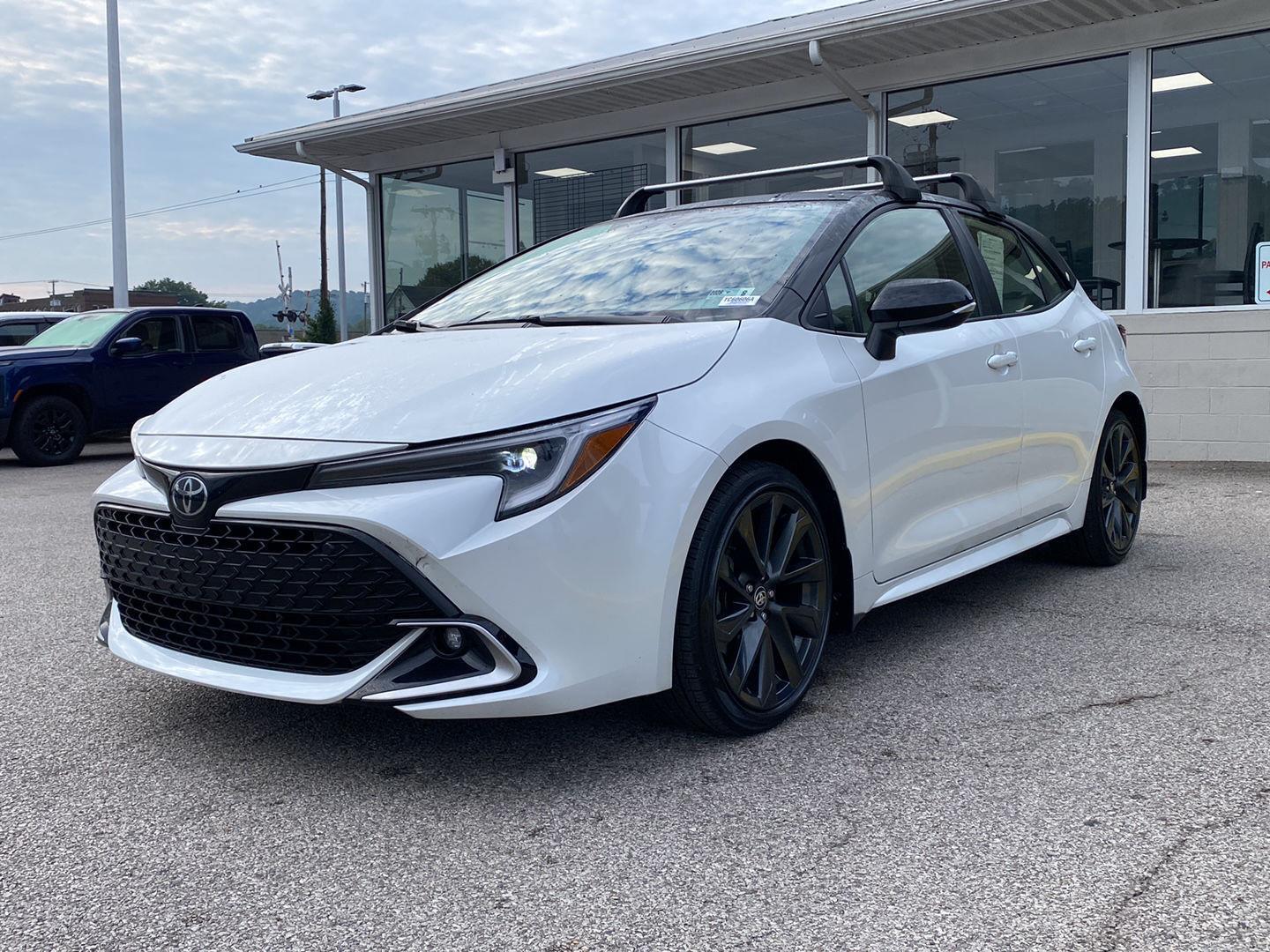  2025 Toyota Corolla Hatchback XSE FWD   