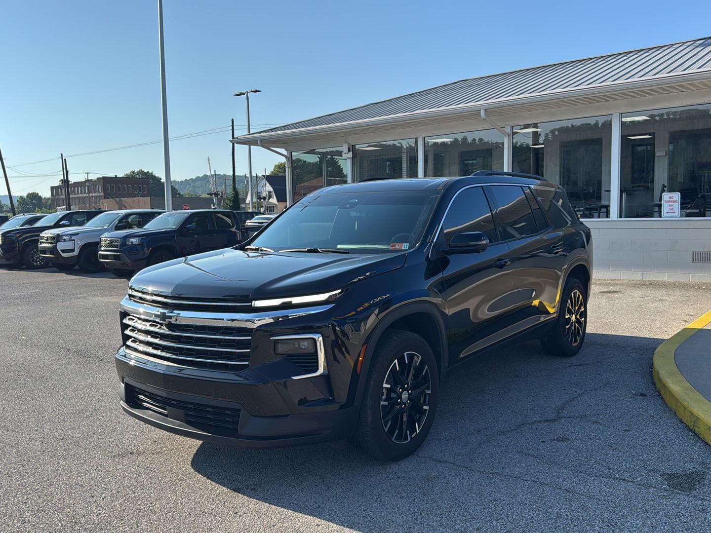 Mosaic Black Metallic 2026 Chevrolet Traverse SUV / Crossover Four-Wheel Drive 8-Speed Automatic