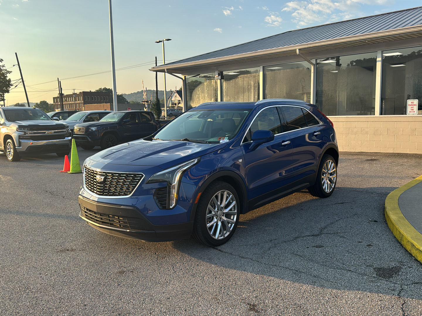Wave Metallic 2021 Cadillac XT4 SUV / Crossover Front-Wheel Drive 9-Speed Automatic