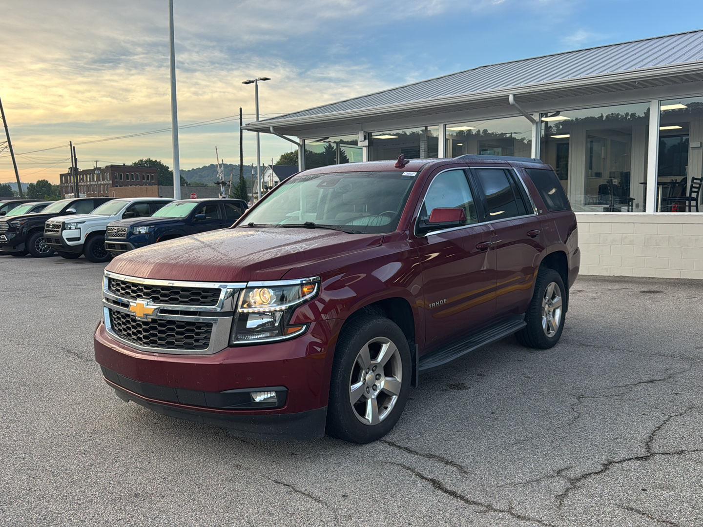 Siren Red Tintcoat 2016 Chevrolet Tahoe SUV / Crossover Four-Wheel Drive 6-Speed Automatic
