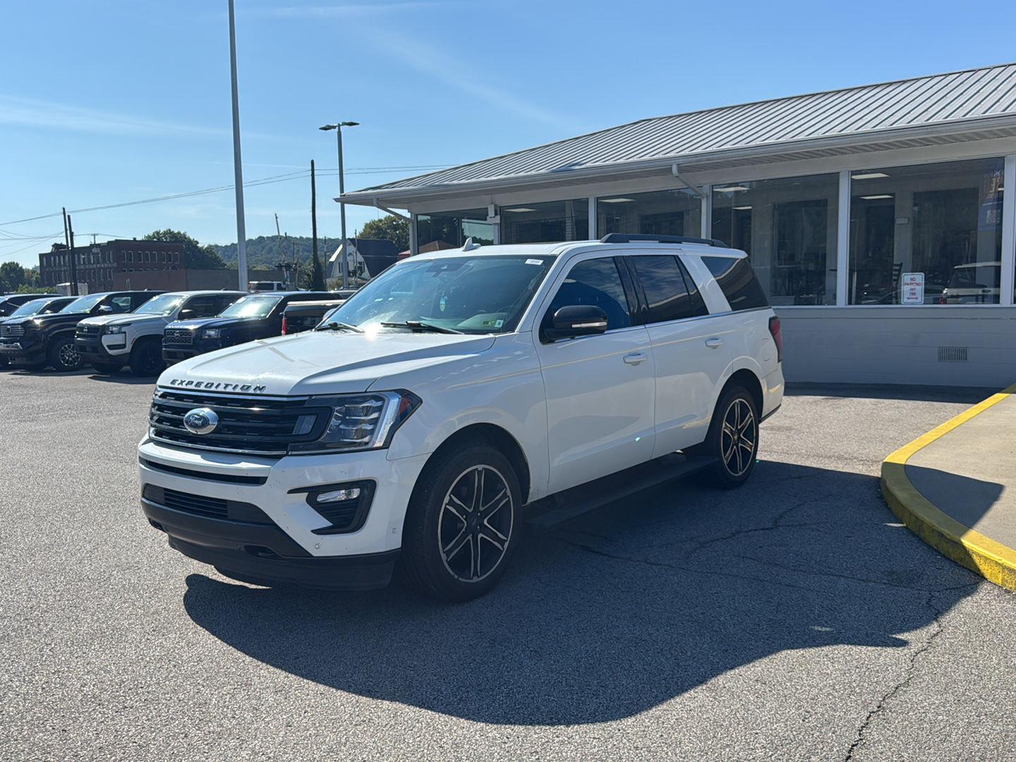 Star White Metallic Tri-Coat 2020 Ford Expedition SUV / Crossover Four-Wheel Drive Automatic