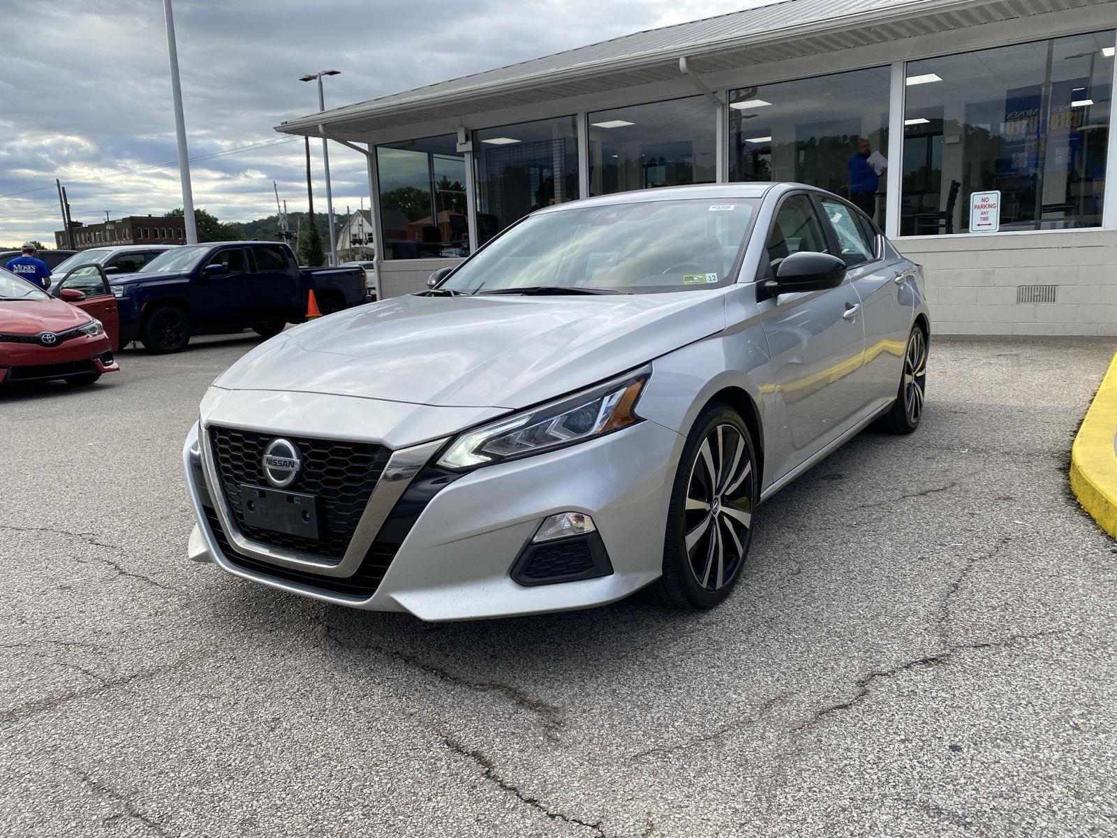  2020 Nissan Altima 2.5 SR FWD   