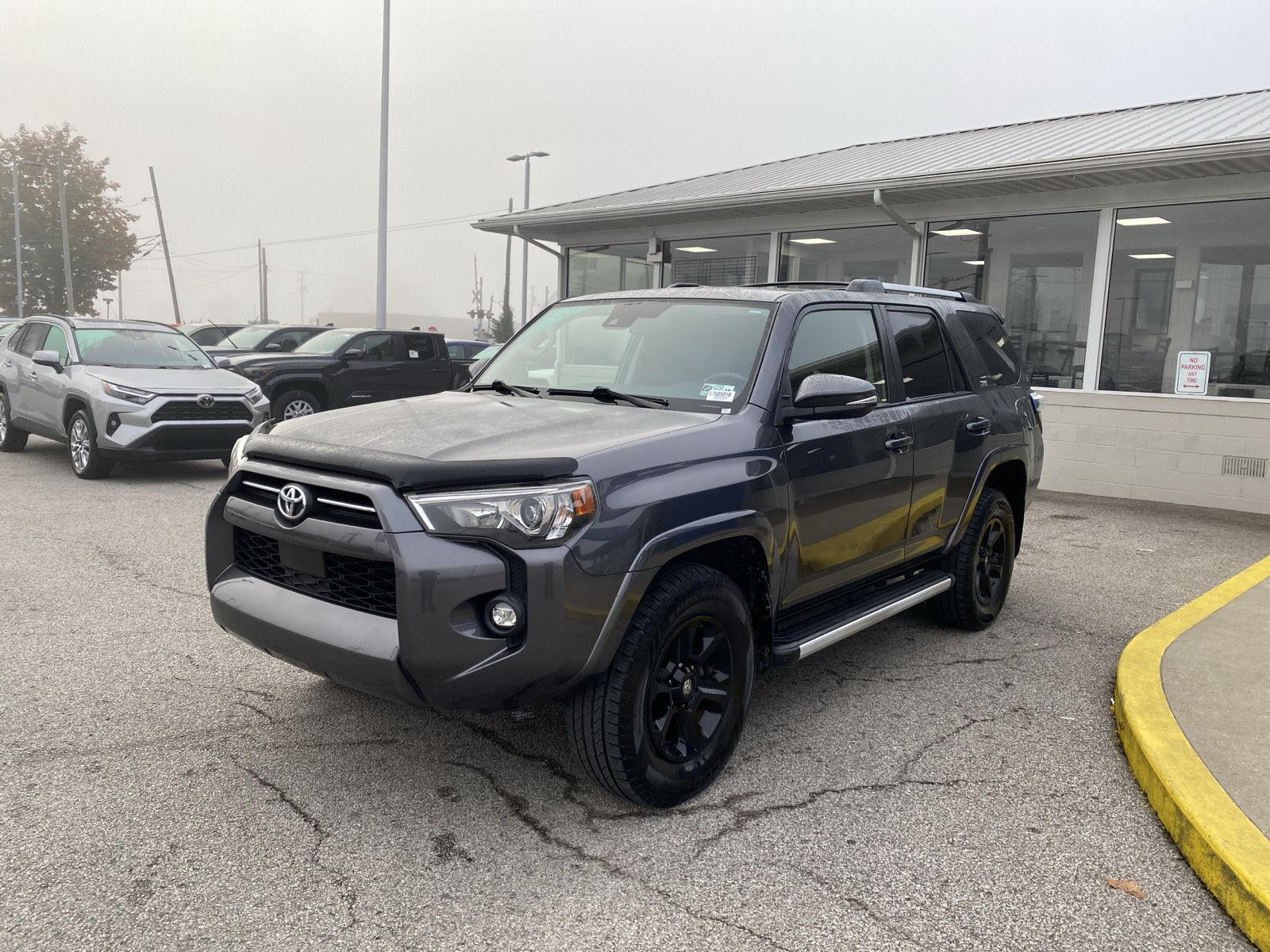 Magnetic Gray Metallic 2021 Toyota 4Runner SUV / Crossover Four-Wheel Drive Automatic