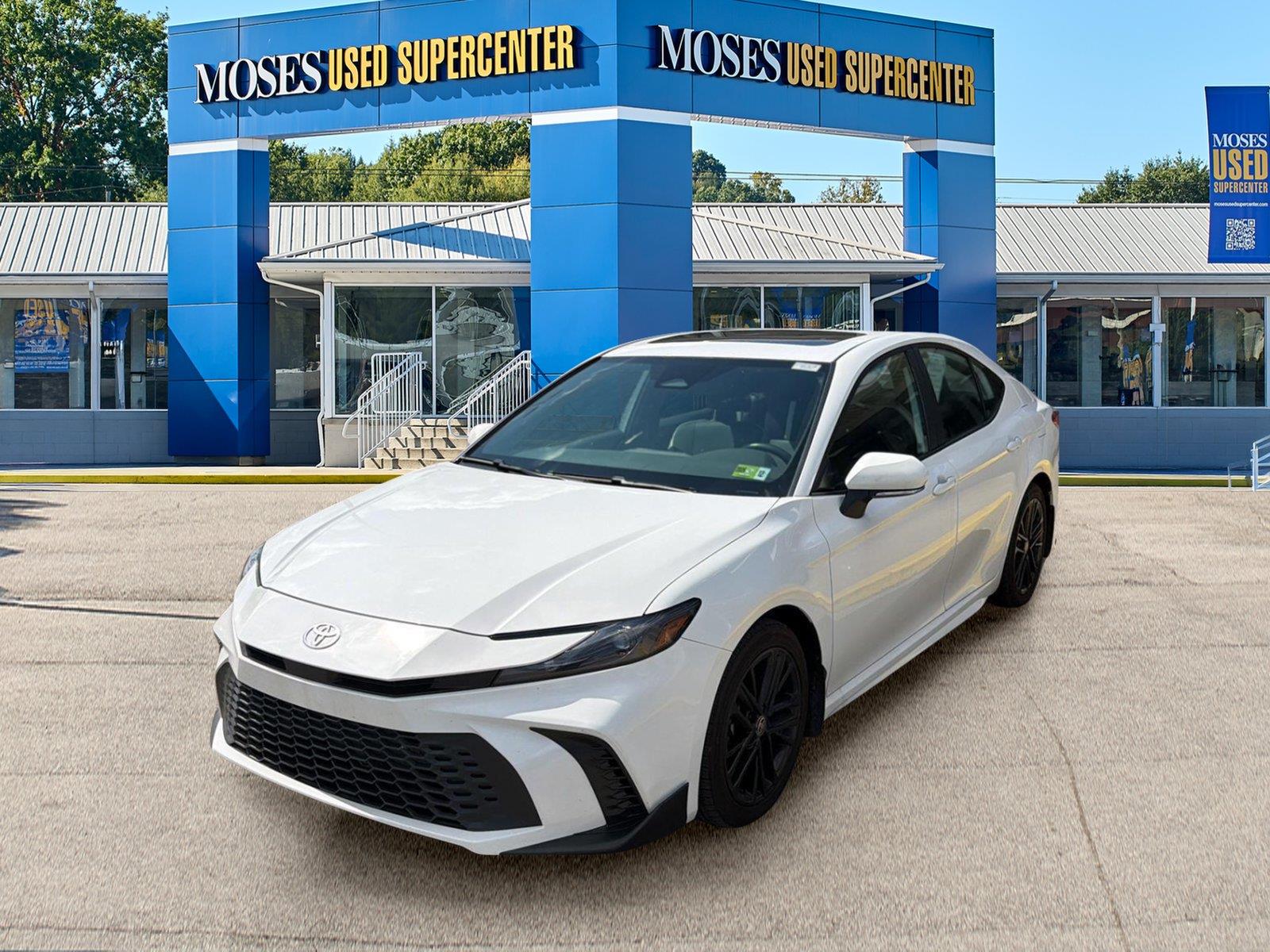 2025 Toyota Camry SE FWD