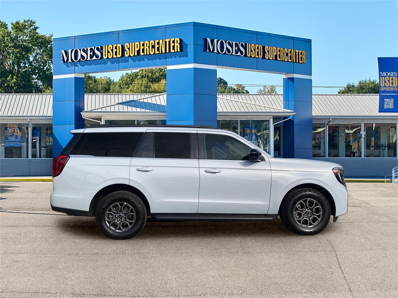 Space Silver 2025 Ford Expedition SUV / Crossover Four-Wheel Drive Automatic