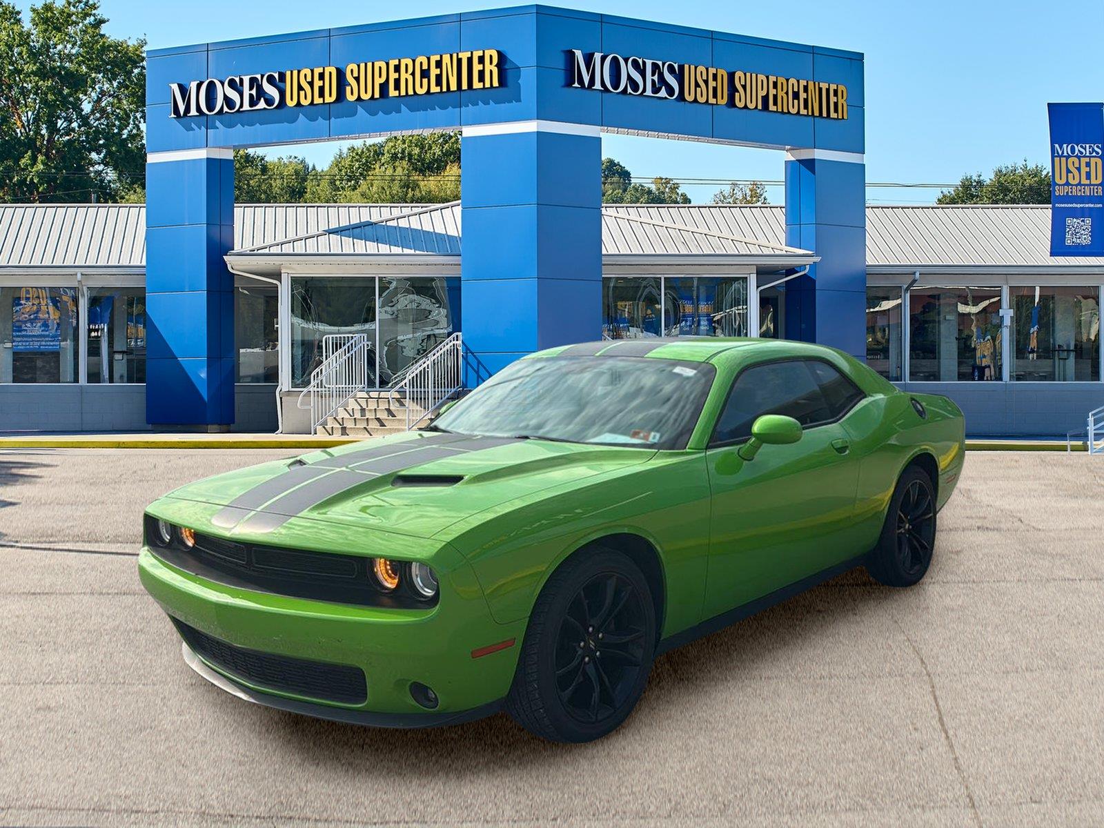 2017 Dodge Challenger SXT RWD