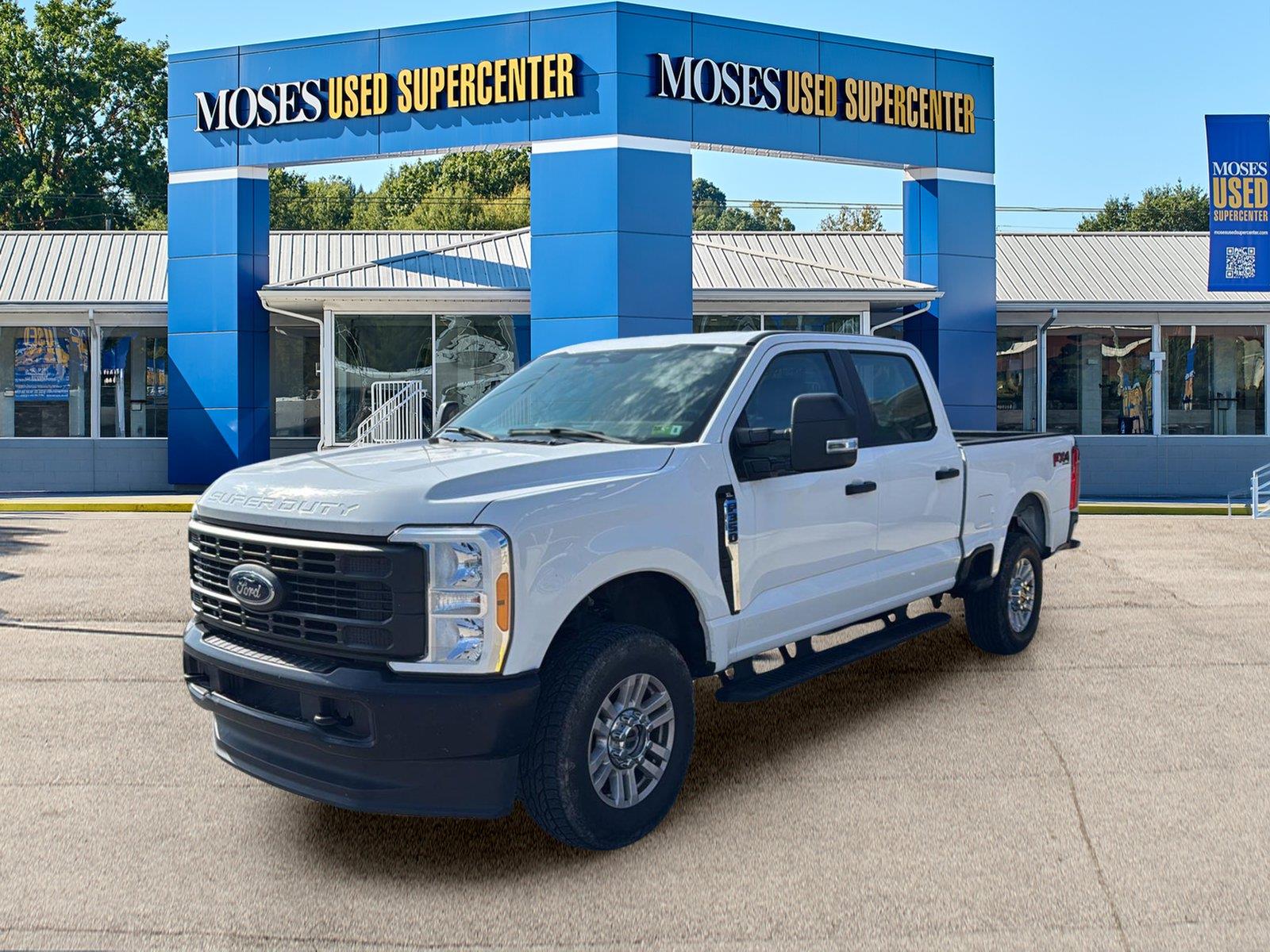 2023 Ford F-350 Super Duty XL Crew Cab 4WD
