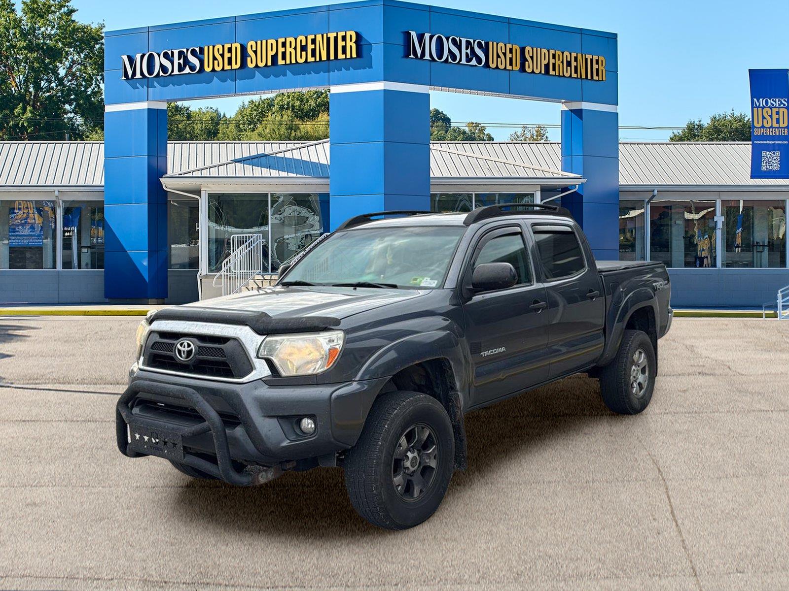Magnetic Gray Metallic 2015 Toyota Tacoma Pickup Truck Four-Wheel Drive 5-Speed Automatic