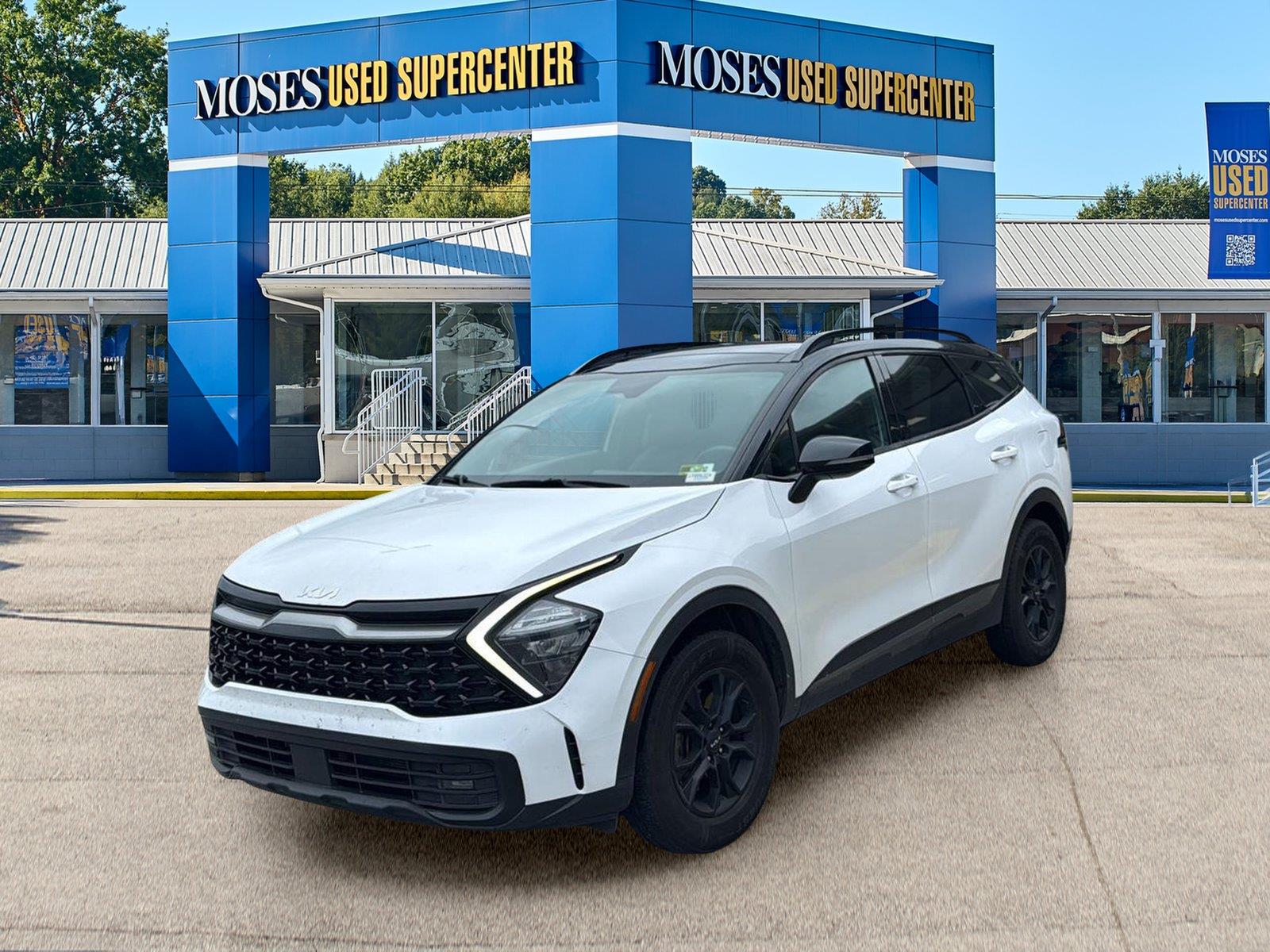 Glacial White Pearl/Ebony Black Roof 2023 Kia Sportage SUV / Crossover All-Wheel Drive Automatic