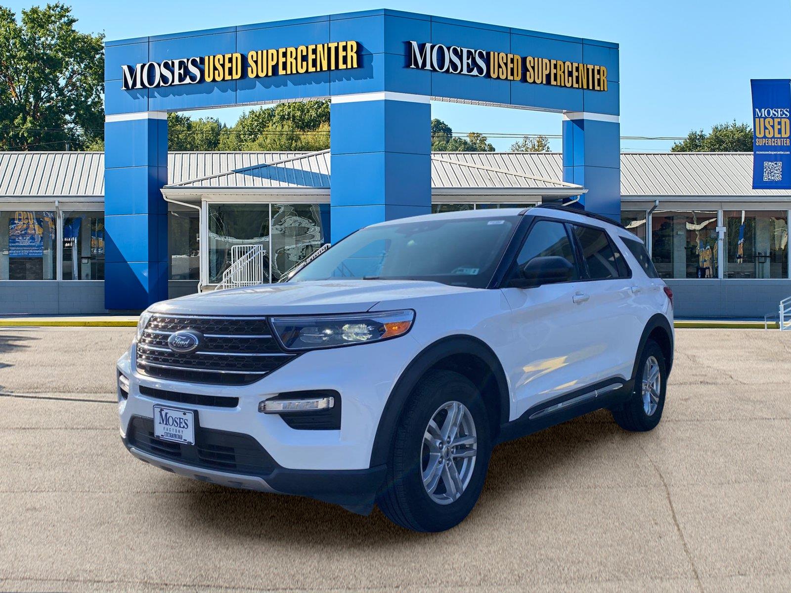 Oxford White 2024 Ford Explorer SUV / Crossover All-Wheel Drive Automatic