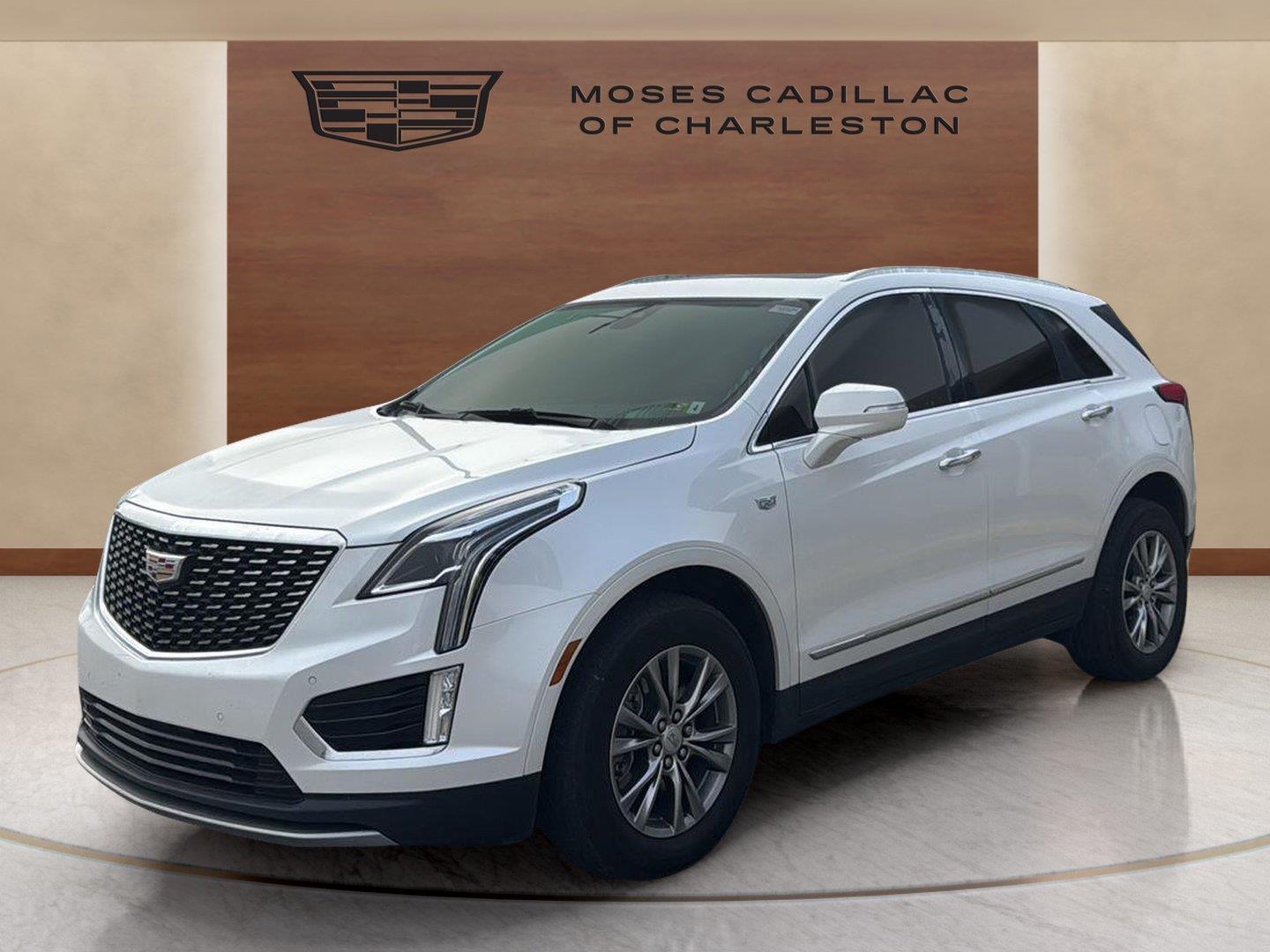 2022 Cadillac XT5 Premium Luxury FWD