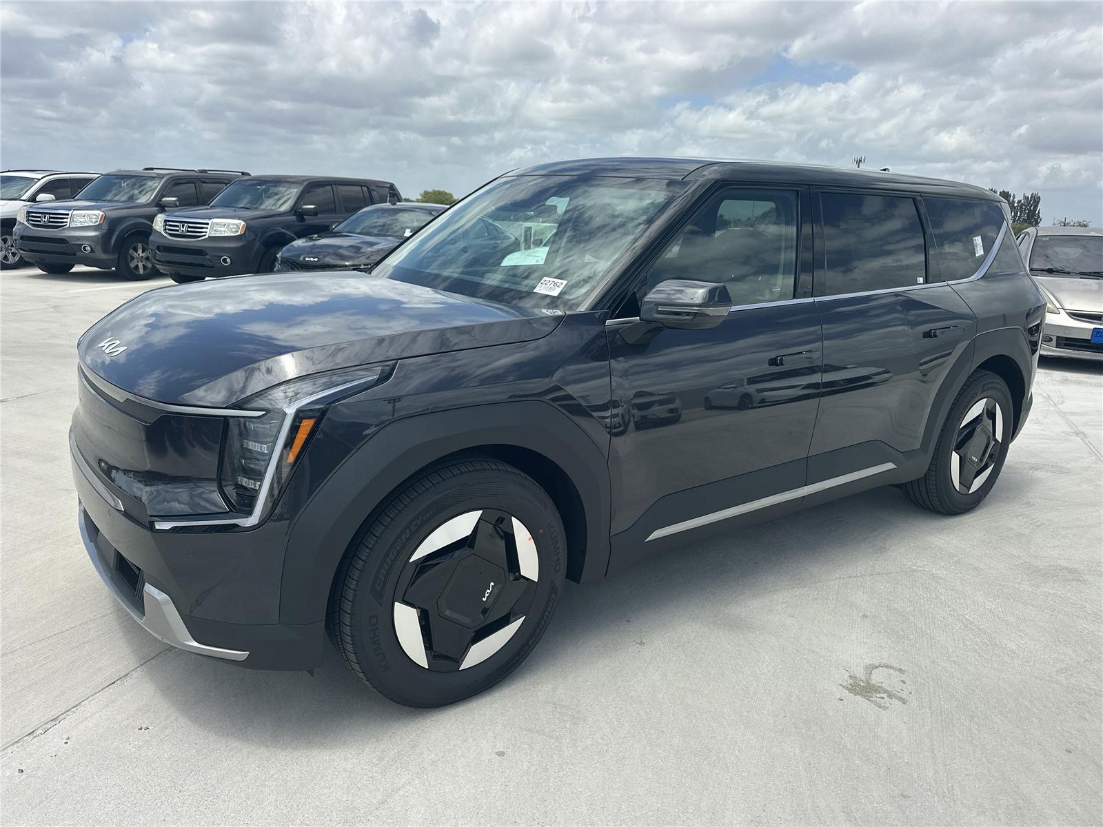 PML/PANTMETAL 2026 Kia EV9 Light RWD SUV / Crossover Rear-Wheel Drive Automatic