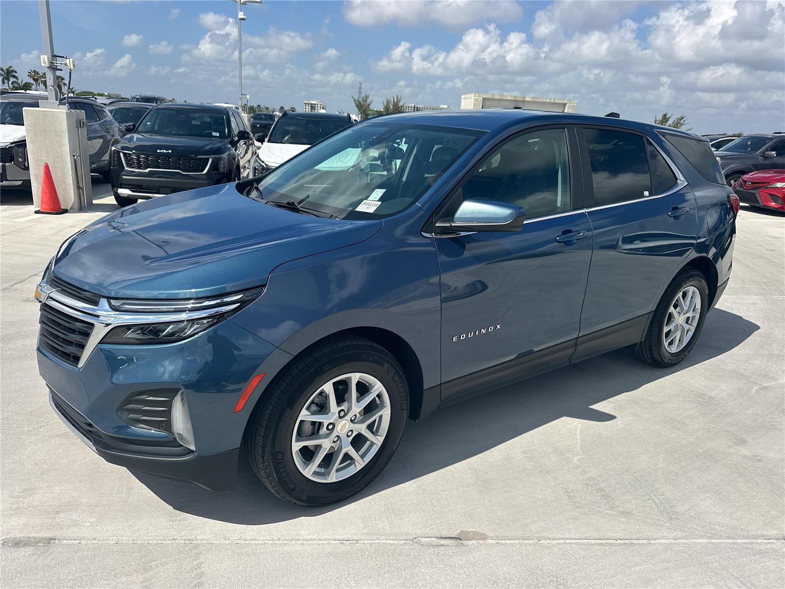 Lakeshore Blue Metallic 2024 Chevrolet Equinox SUV / Crossover Front-Wheel Drive 6-Speed Automatic Overdrive