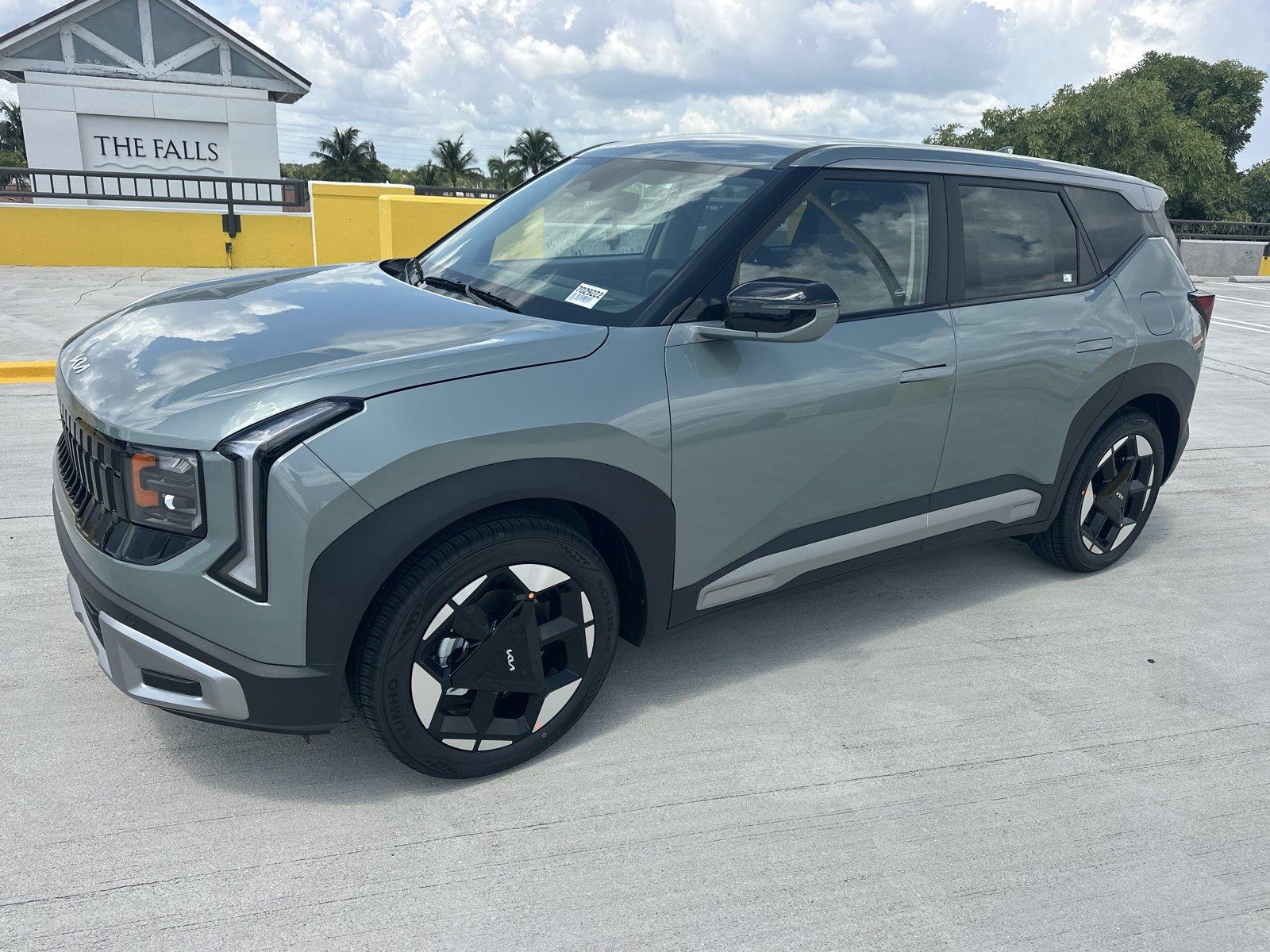 Iceberg Green 2027 Kia Seltos SUV / Crossover Front-Wheel Drive Continuously Variable Transmission