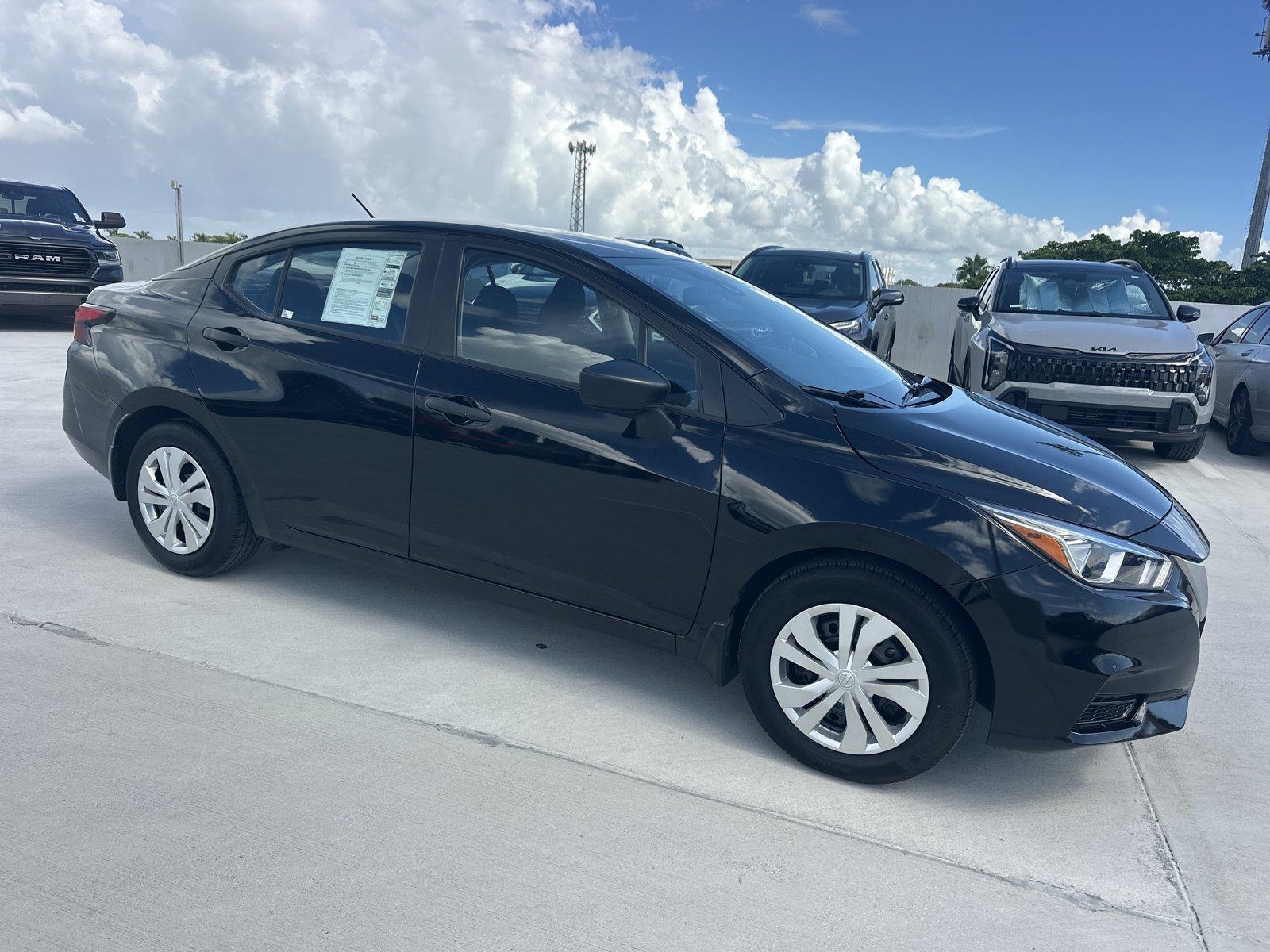 2022 Nissan Versa S FWD