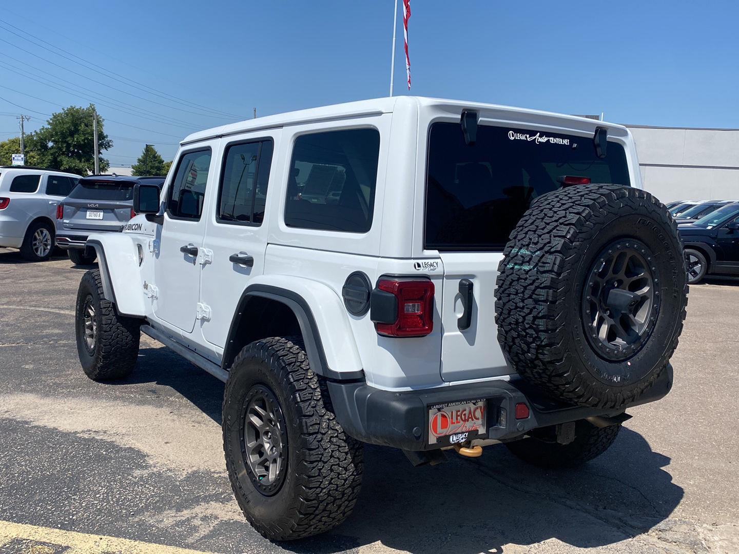 View vehicle photo 3