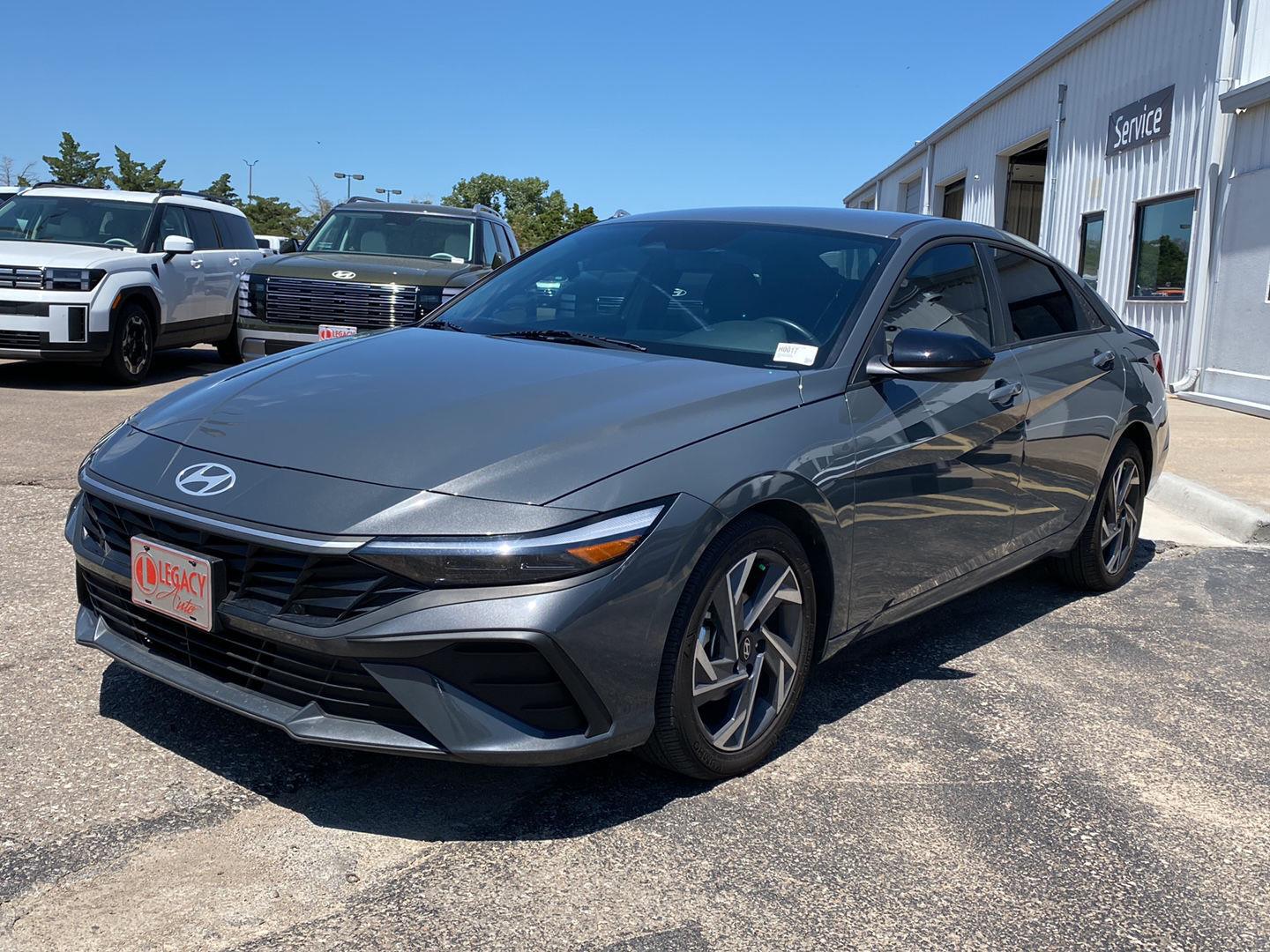 2025 Hyundai Elantra SEL Sport FWD