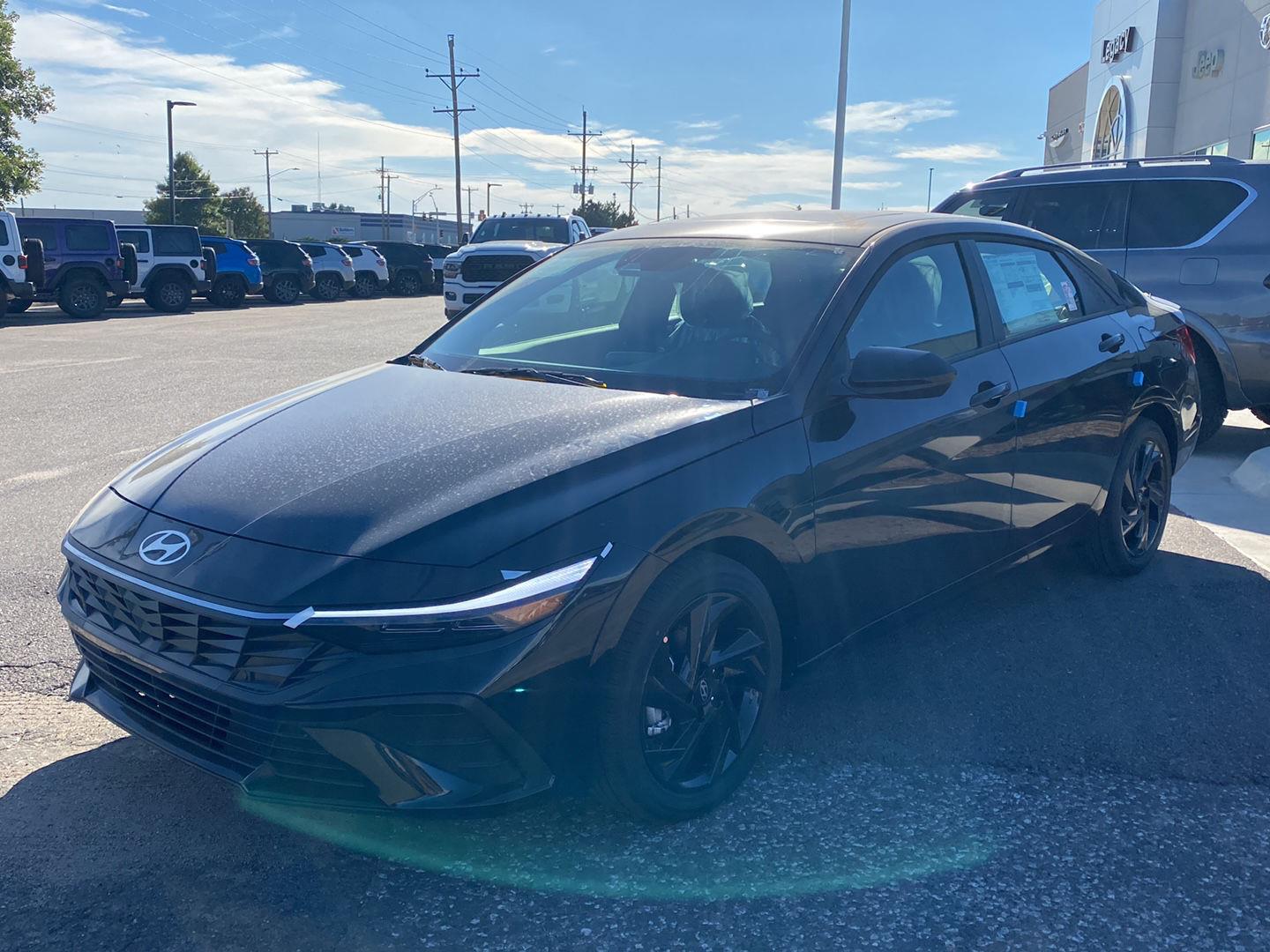 Abyss Black 2026 Hyundai Elantra Sedan Front-Wheel Drive Continuously Variable Transmission