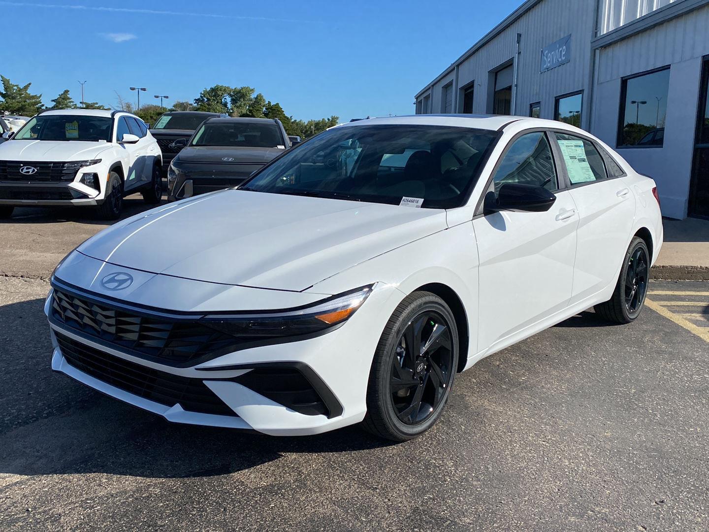 Serenity White 2026 Hyundai Elantra Sedan Front-Wheel Drive Continuously Variable Transmission