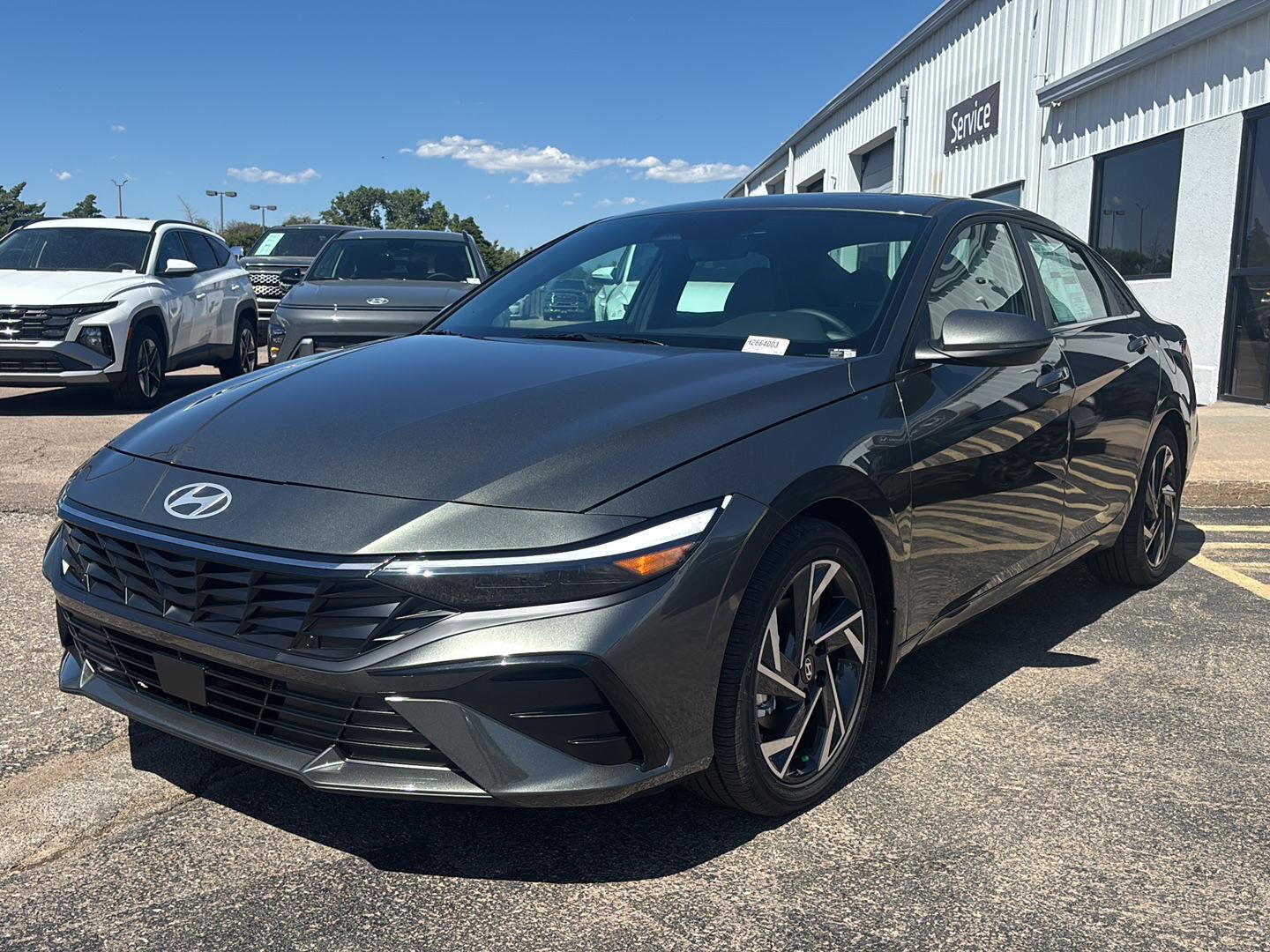 Amazon Gray 2026 Hyundai Elantra Hybrid Sedan Front-Wheel Drive Automatic