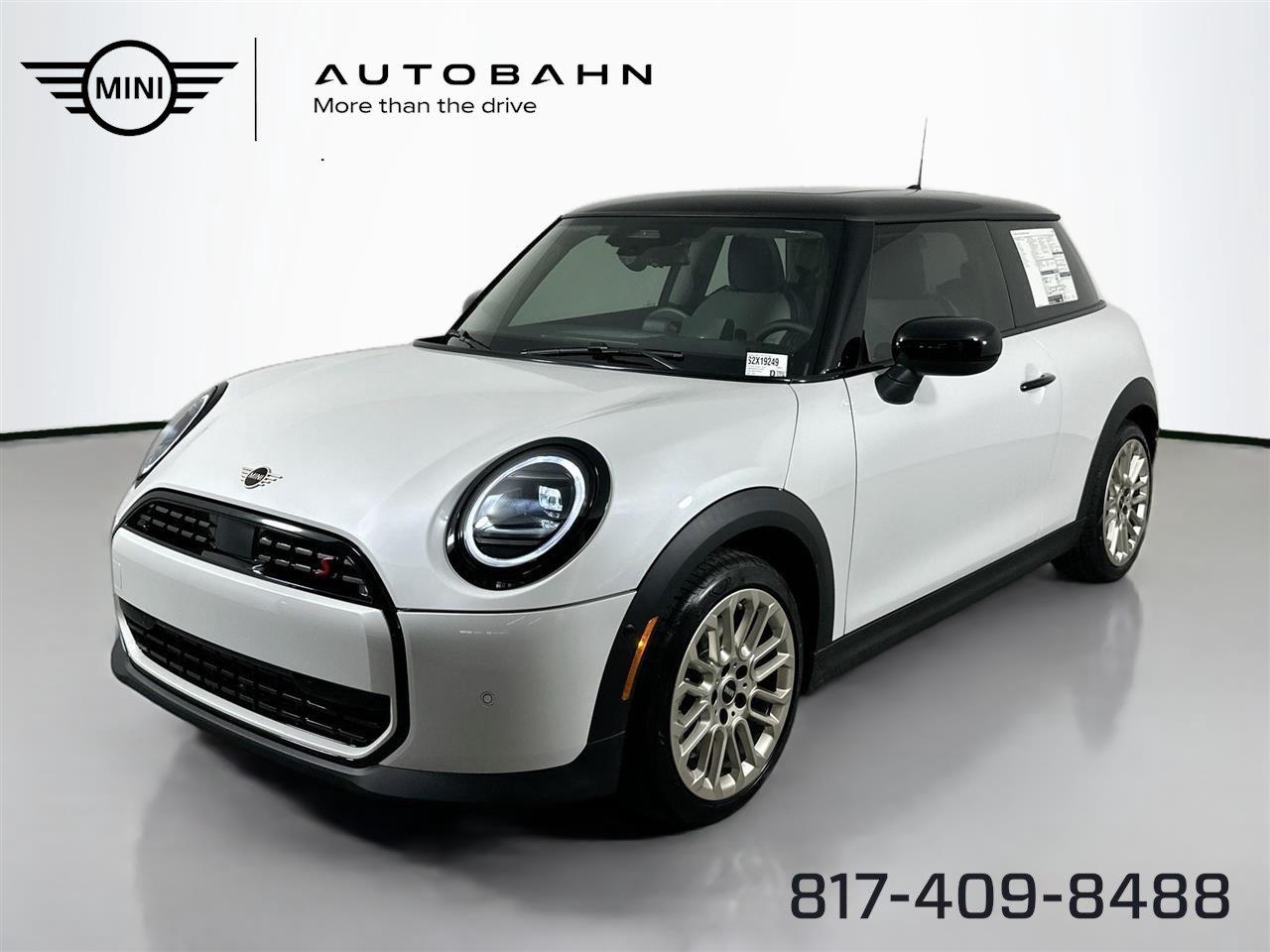 Nanuq White Metallic 2025 MINI Cooper Hatchback Front-Wheel Drive 7-Speed Dual Clutch