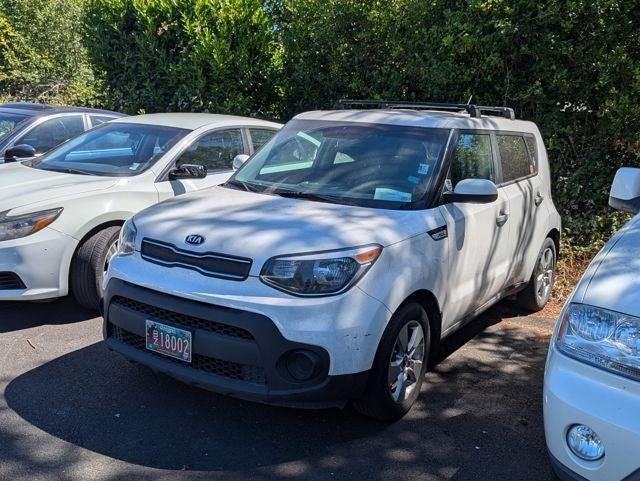 Clear White 2017 Kia Soul Wagon Front-Wheel Drive 6-Speed Automatic