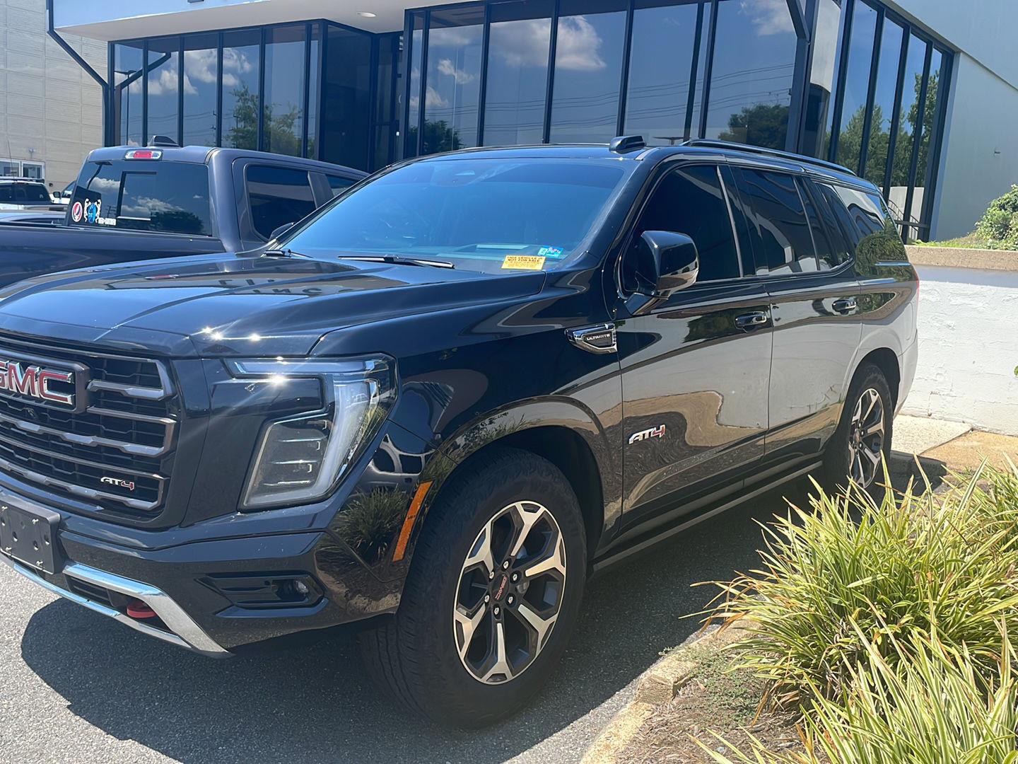 Onyx Black 2025 GMC Yukon SUV / Crossover Four-Wheel Drive Automatic