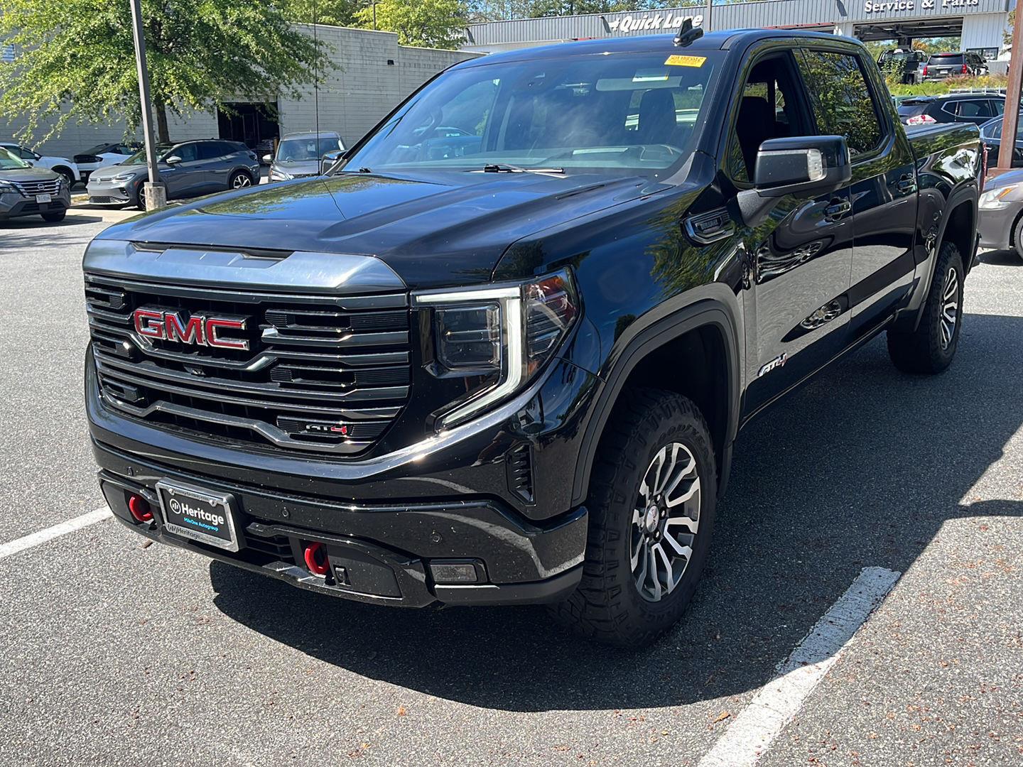 2023 GMC Sierra 1500 AT4 Crew Cab 4WD