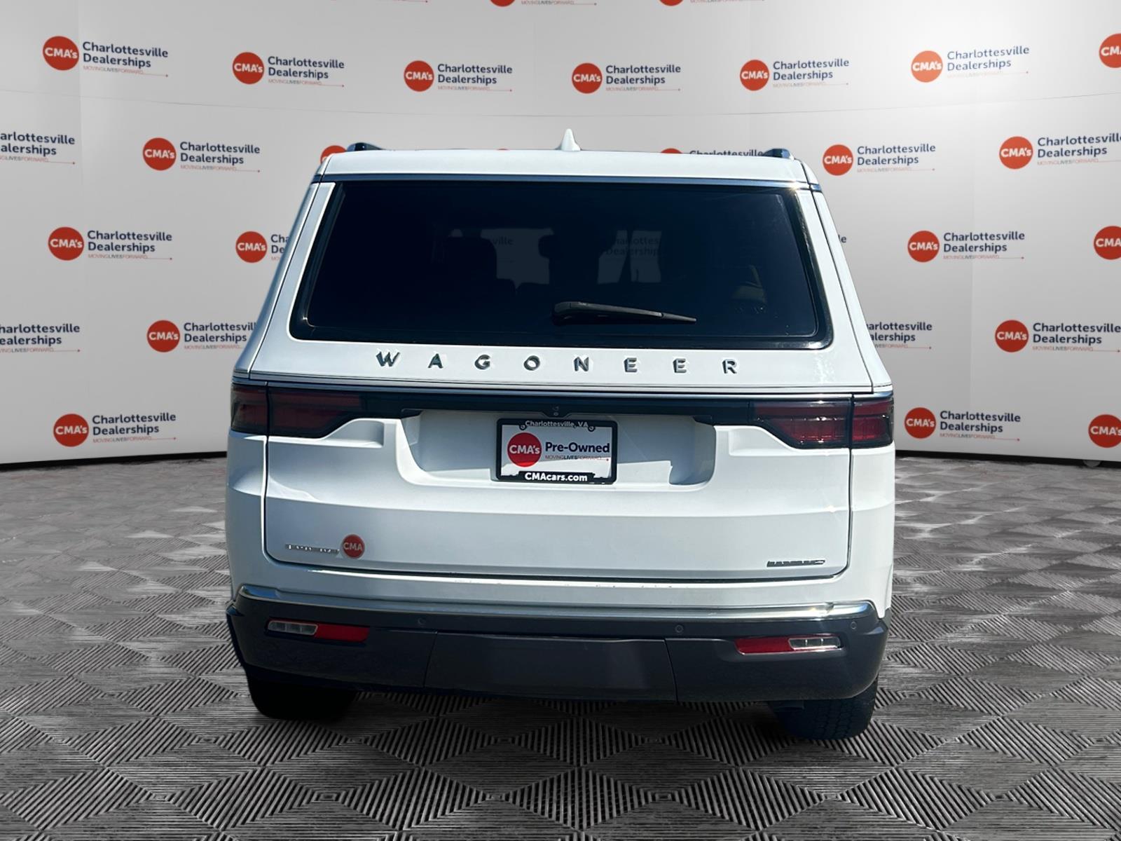 View vehicle photo 4