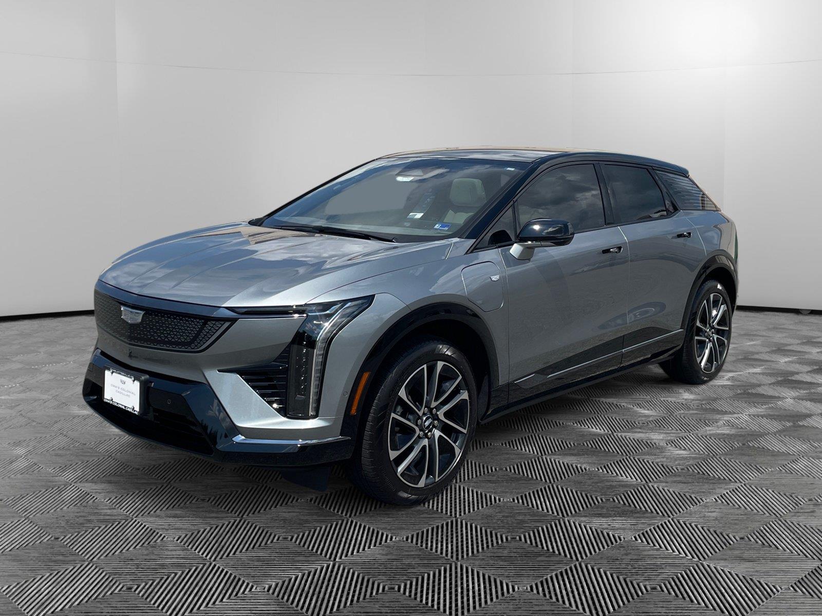 Argent Silver Metallic 2026 Cadillac OPTIQ SUV / Crossover Rear-Wheel Drive Automatic