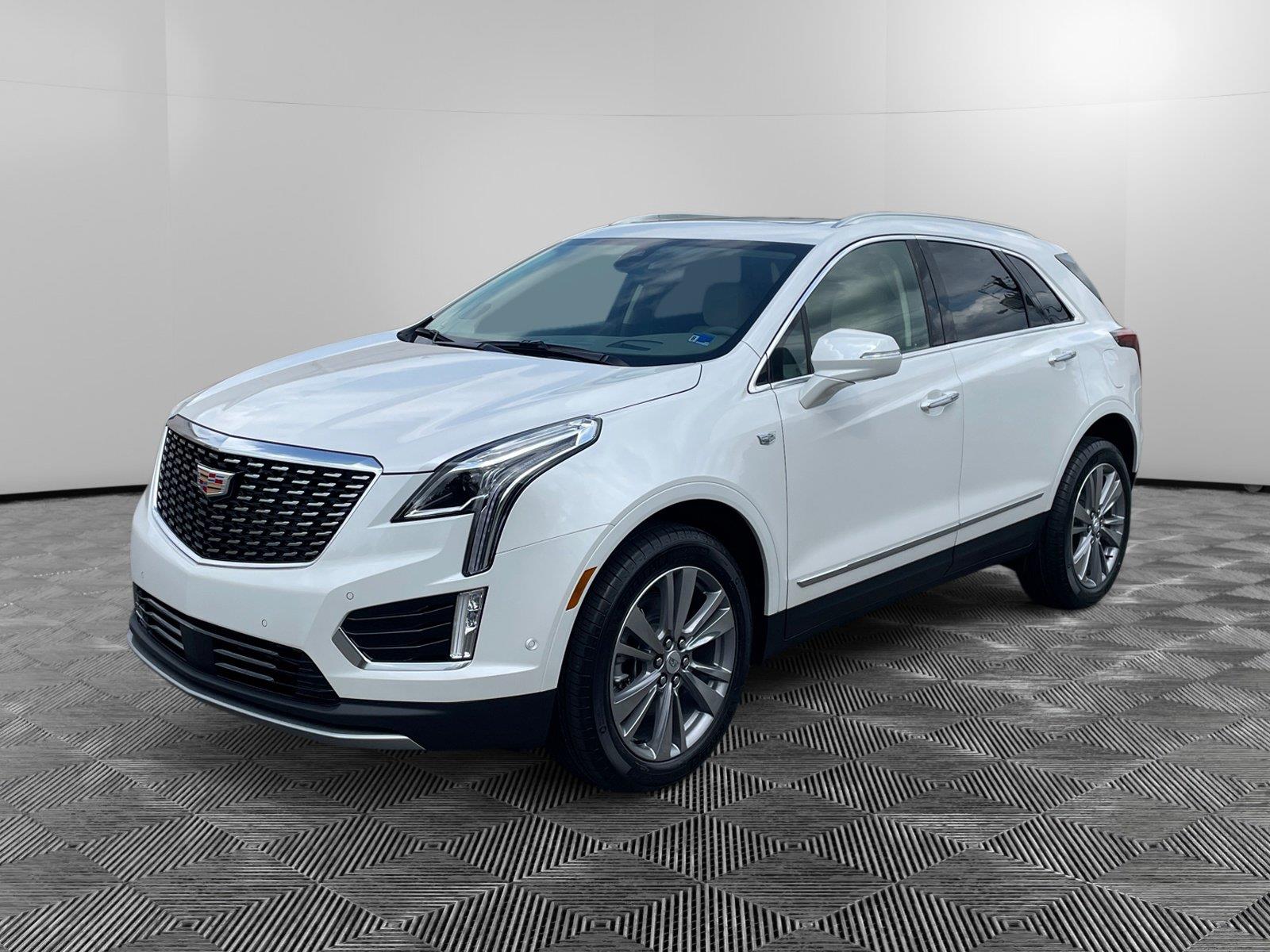 Crystal White Tricoat 2026 Cadillac XT5 SUV / Crossover Front-Wheel Drive 9-Speed Automatic