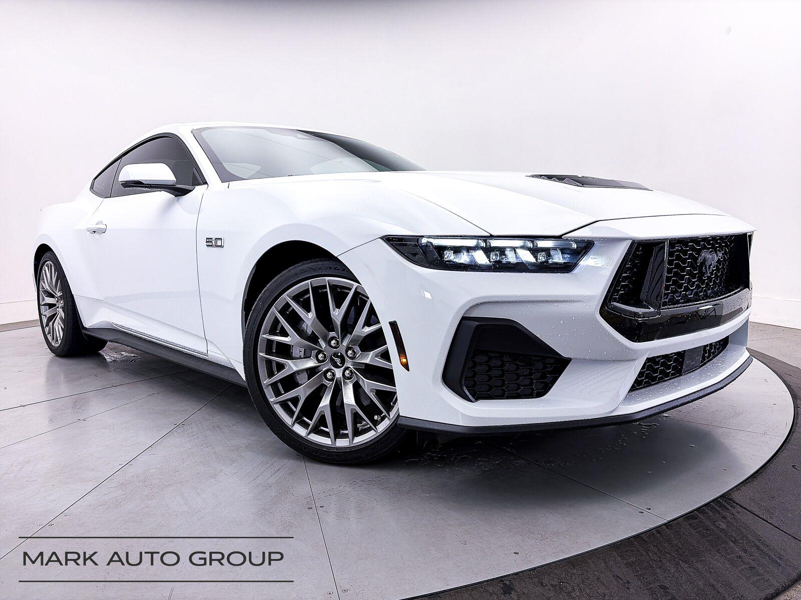 Oxford White 2025 Ford Mustang Coupe Rear-Wheel Drive Automatic