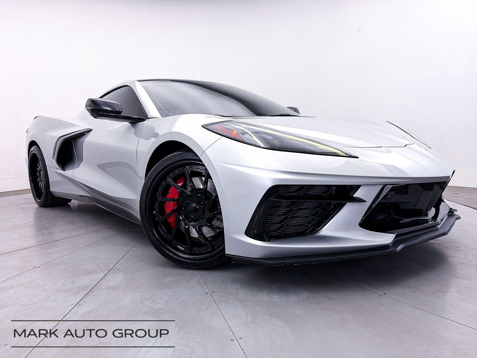2020 Chevrolet Corvette Plata (Blade Silver Metallic) Coupé Tracción trasera 8 velocidades Doble cloch