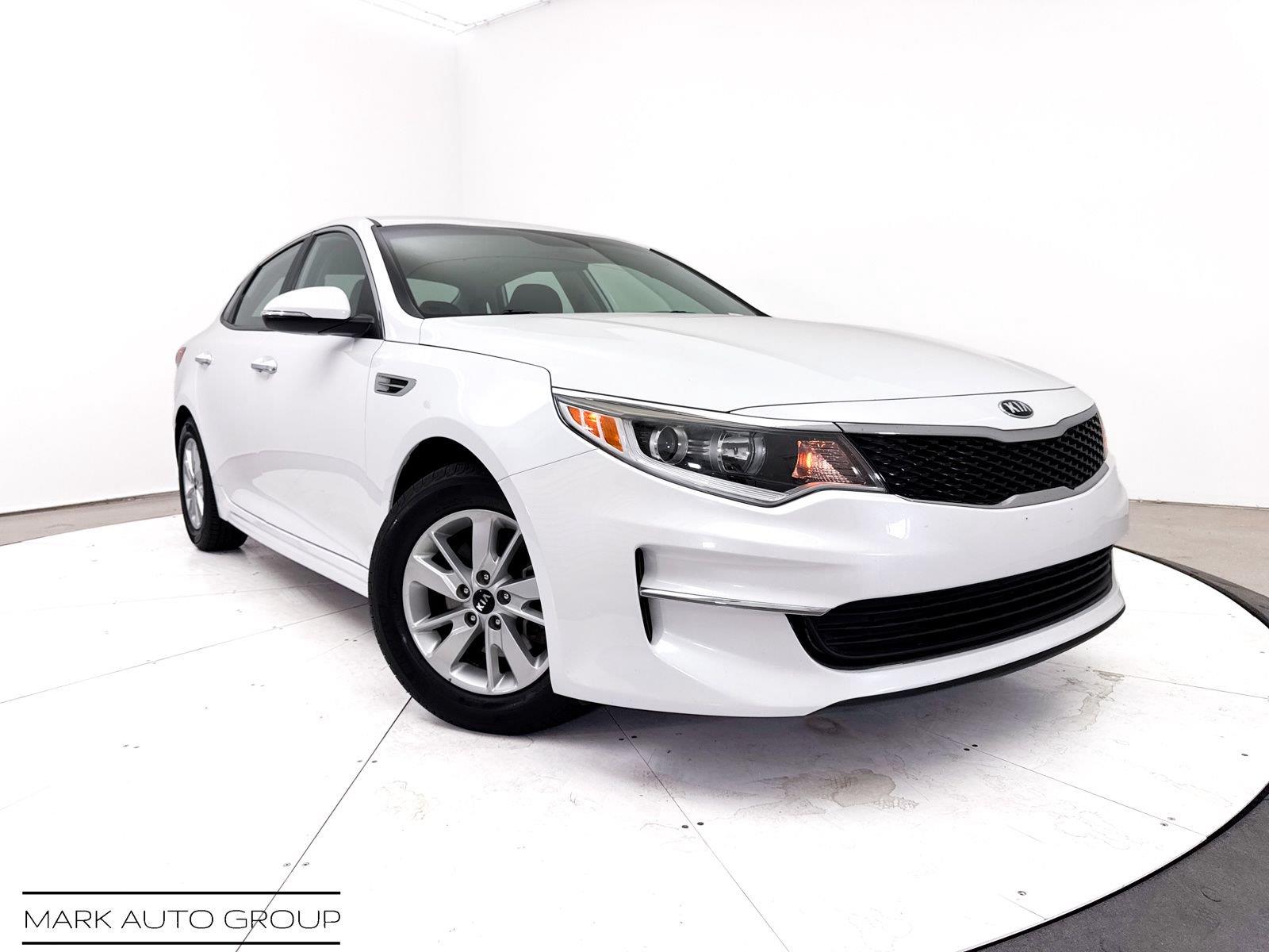 Snow White Pearl 2018 Kia Optima Sedan Front-Wheel Drive 6-Speed Automatic