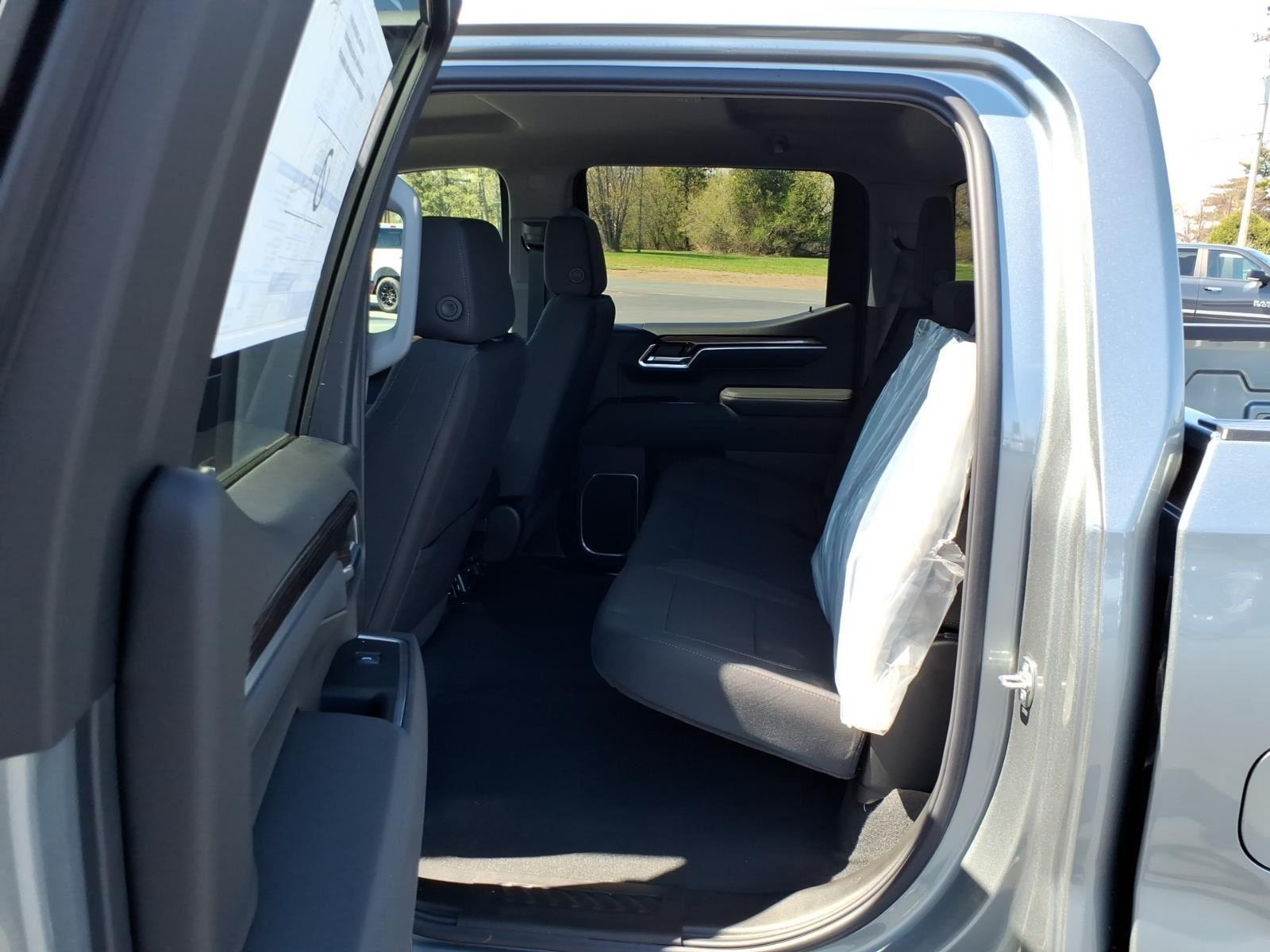 2026 Chevrolet Silverado 1500 LT:02623