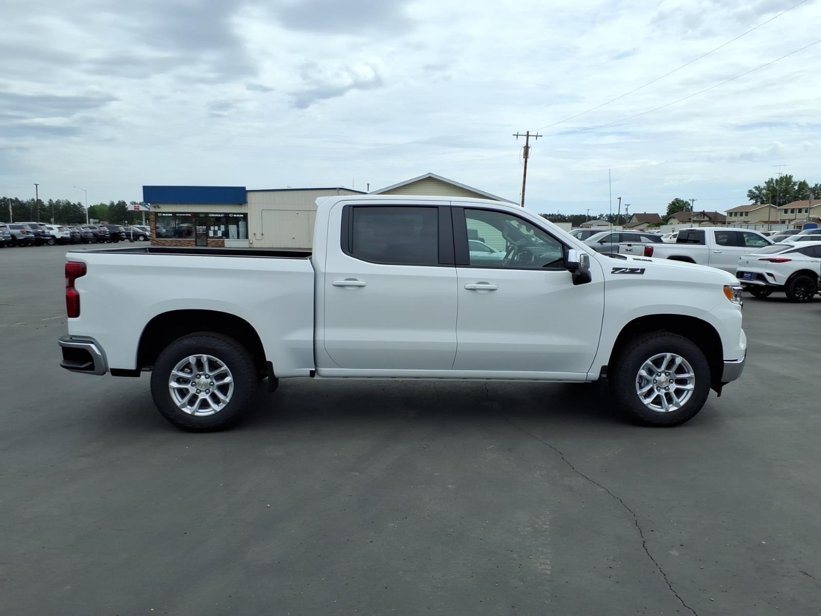 2026 Chevrolet Silverado 1500 LT:02640