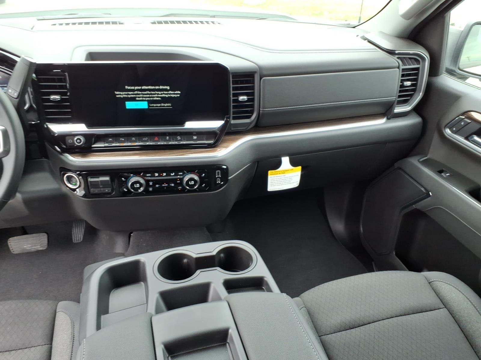 2026 Chevrolet Silverado 1500 LT:02640